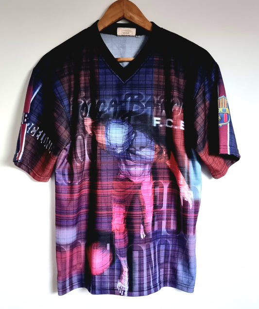Roger's Barcelona 90s Graphic Fan Shirt Medium