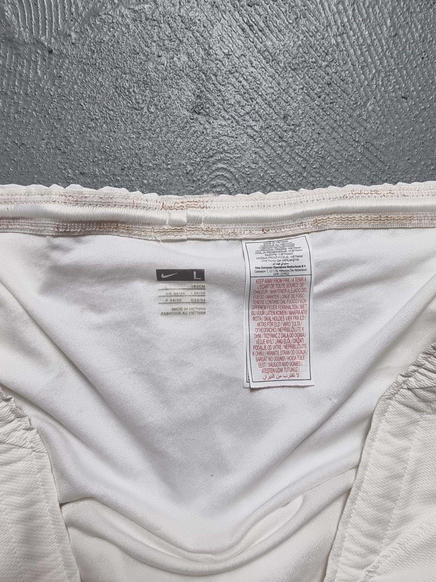 Nike Portugal 2008/10 Away Shorts Large