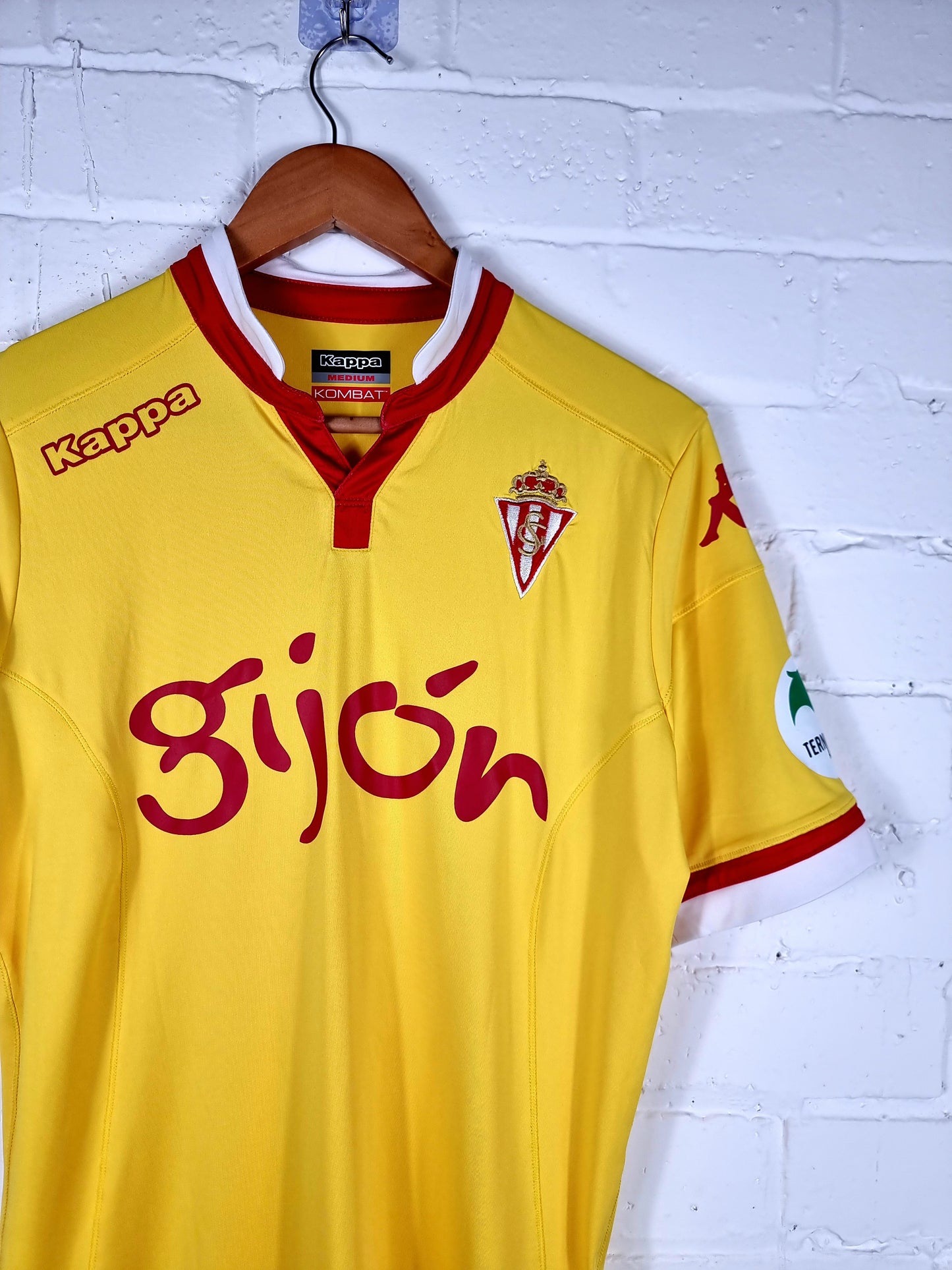 Kappa Kombat Sporting Gijon 2015/16 Away Shirt Medium