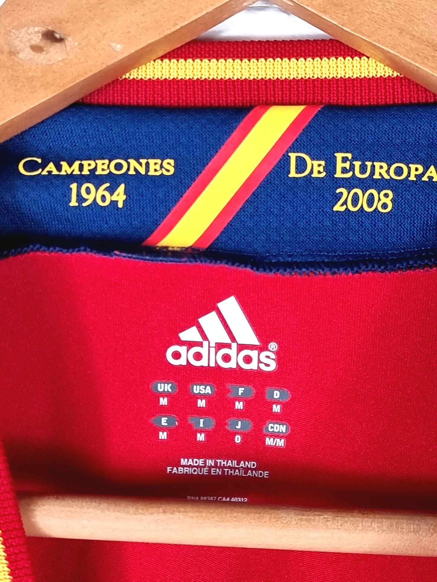 Adidas Spain 2012/13 Home Shirt Medium