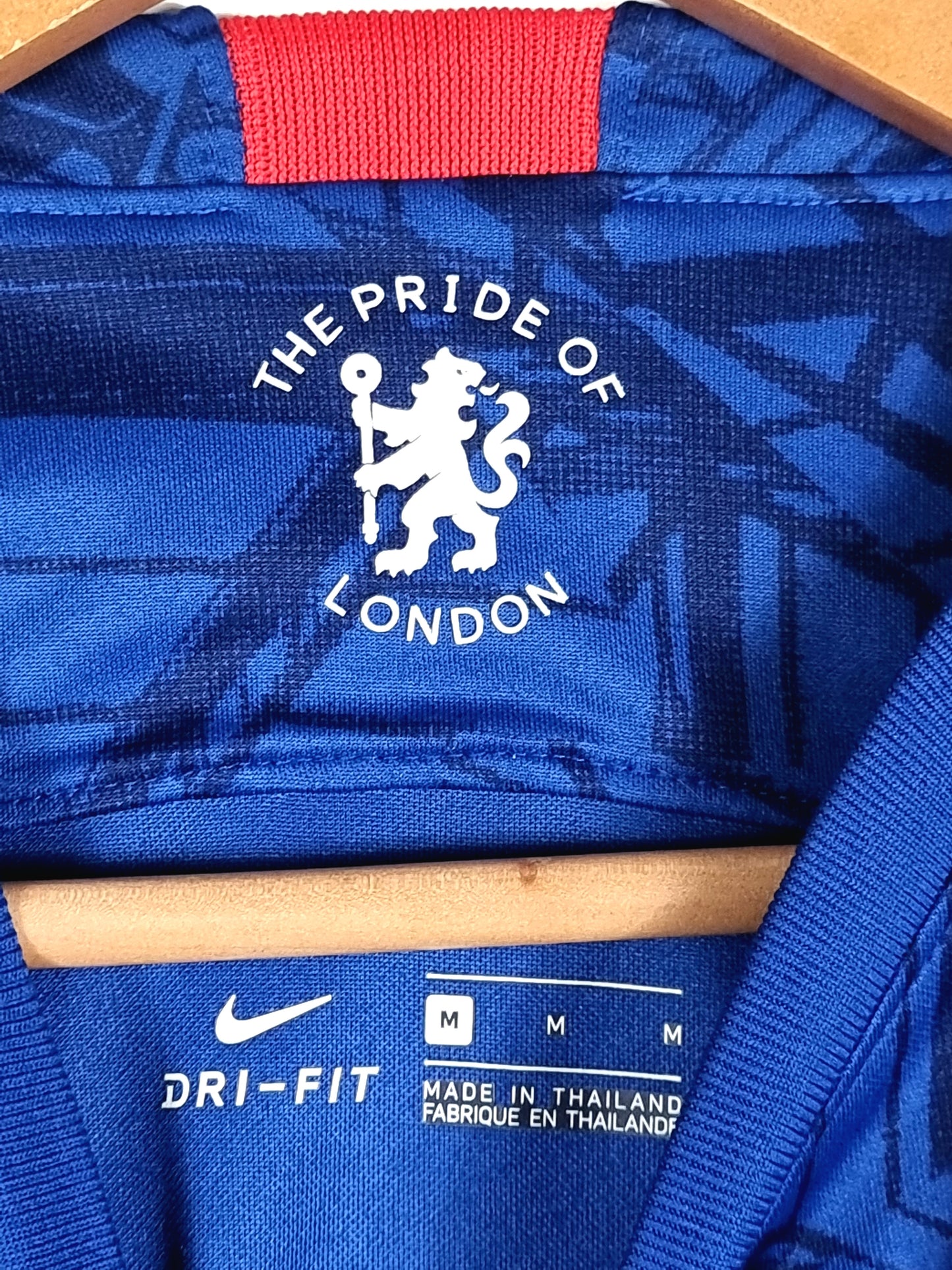Nike Chelsea 2019/20 Home Shirt Medium