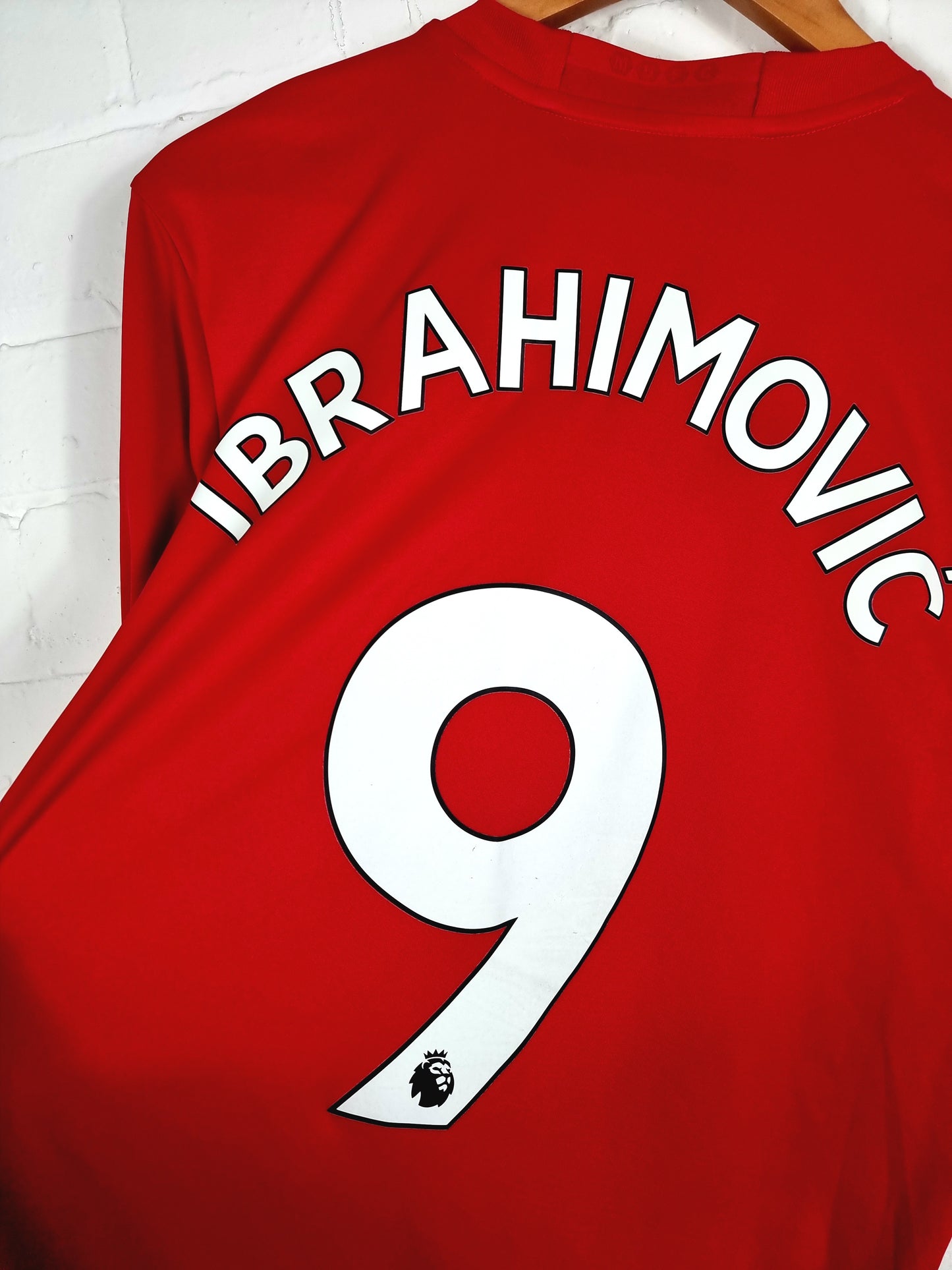 Adidas Manchester United 2016/17 'Ibrahimovic 9' Long Sleeve Home Shirt Medium