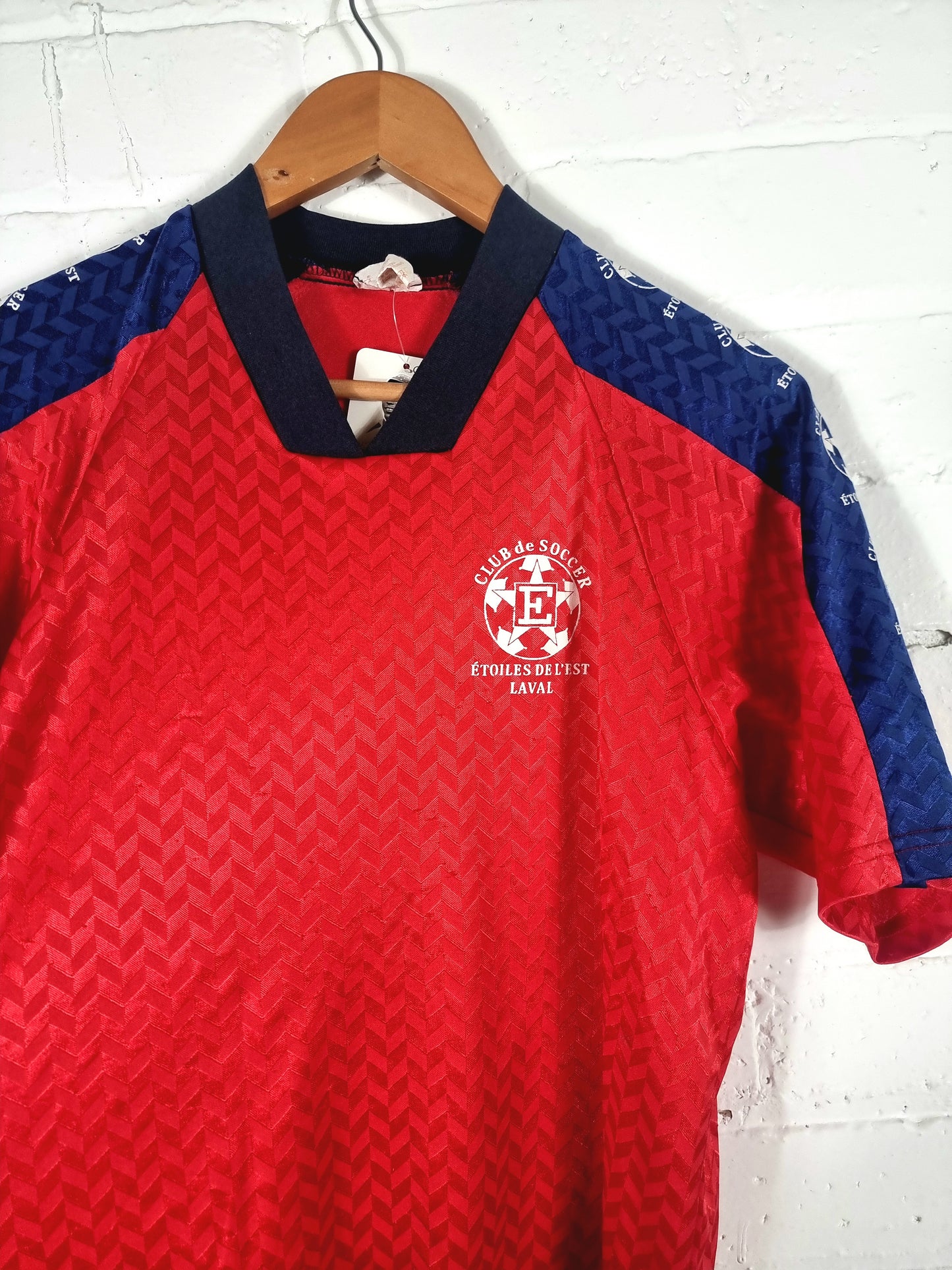 Presidio Club de Soccer E'Toiles De L'Est Laval 1990s Football Shirt Small