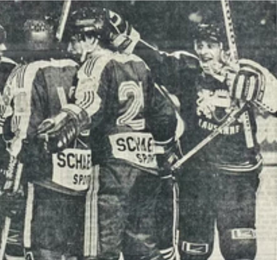 Adidas Lausanne HC 1980/1981 'Bruguier 17' Long Sleeve Ice Hockey Home Shirt Large