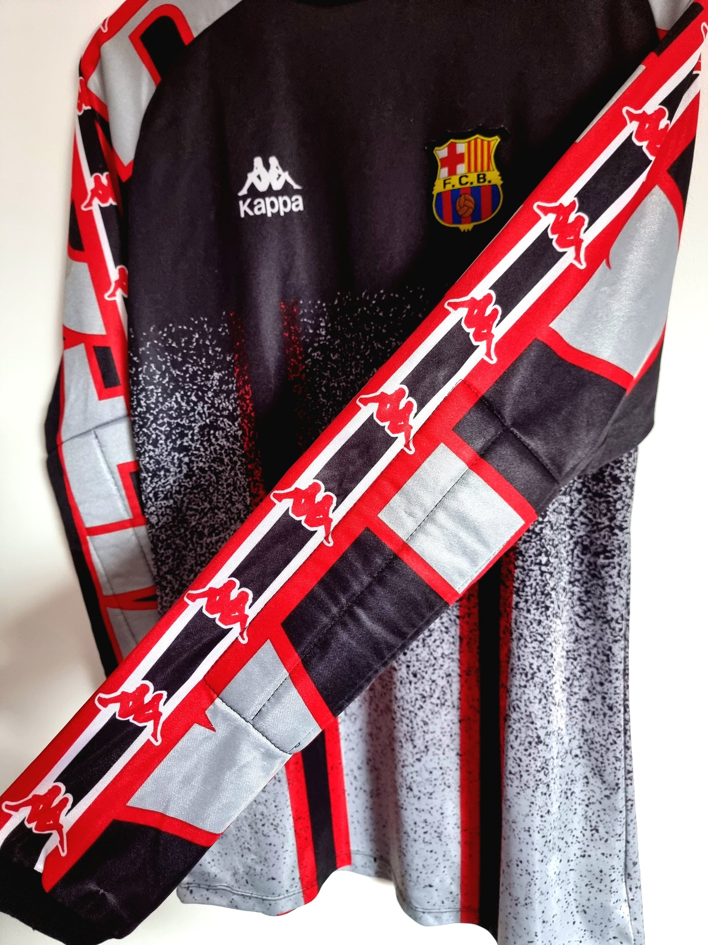 Kappa Barcelona 96/97 'Vitor Baia 1' Long Sleeve Goalkeeper Shirt Small