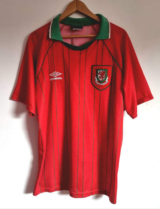 Umbro Wales 94/96 '11 (Giggs)' Home Shirt XL