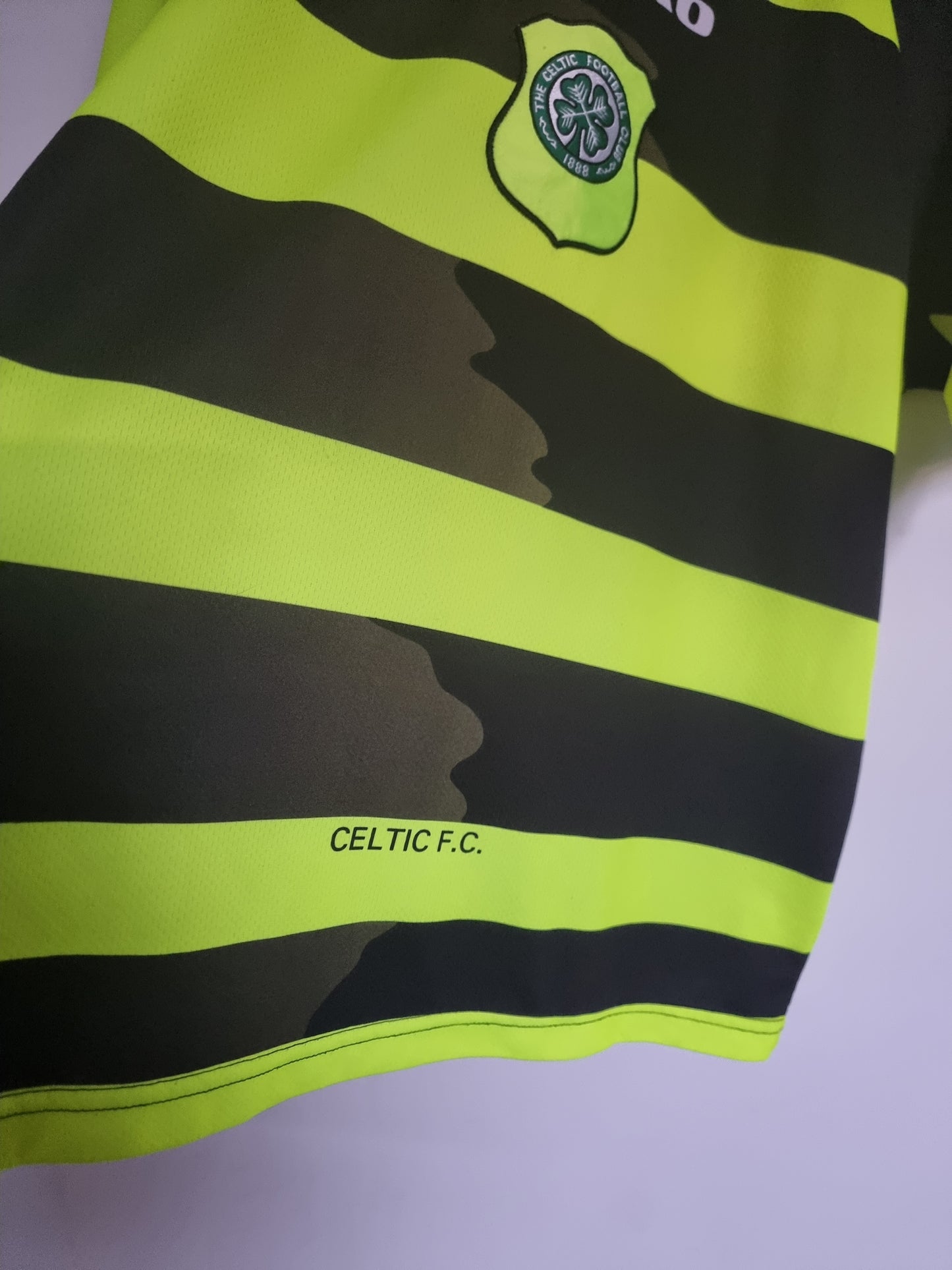 Umbro Celtic 96/97 Away Shirt Large