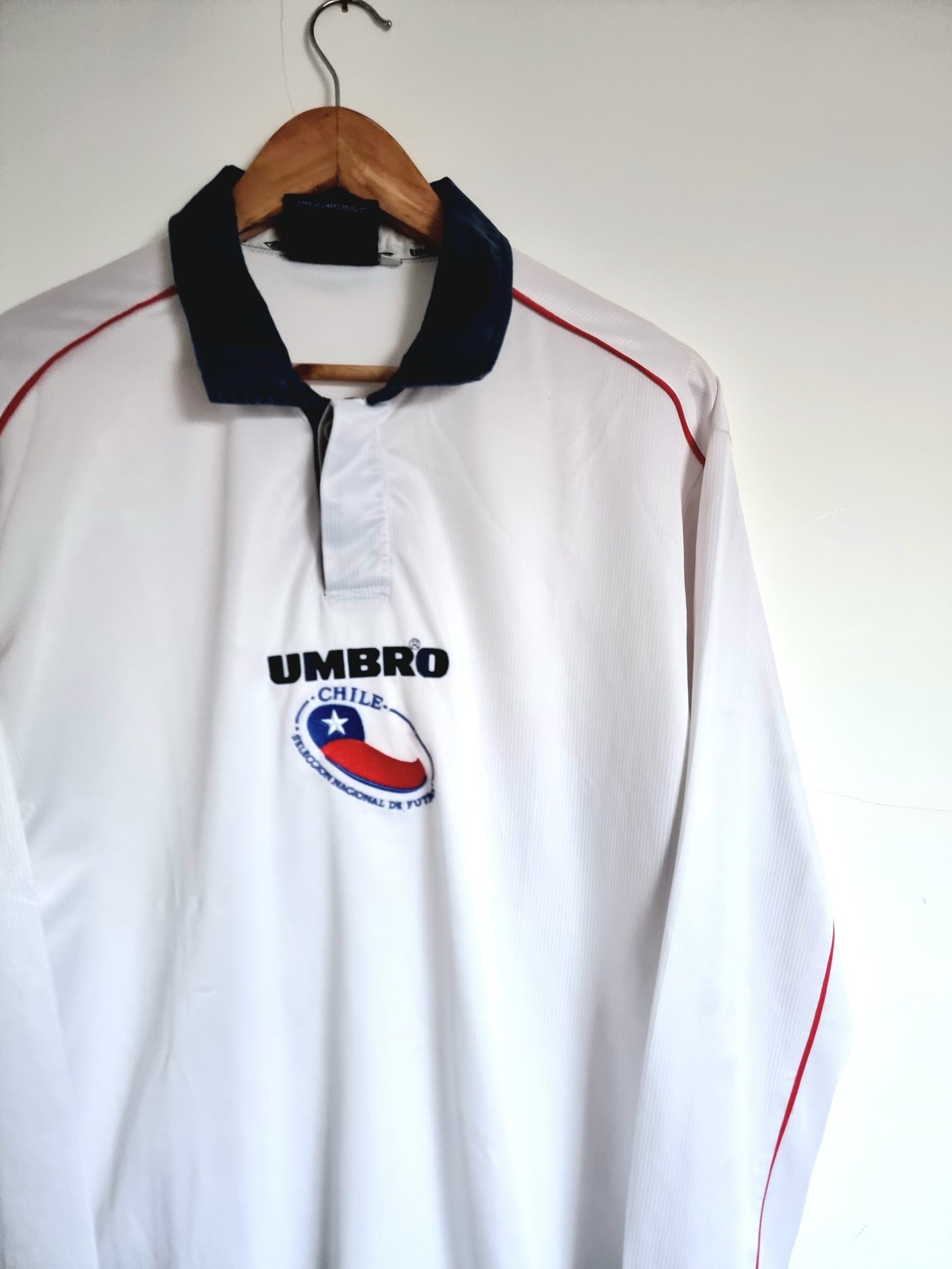 Umbro Chile 00/02 Long Sleeve Away Shirt Large