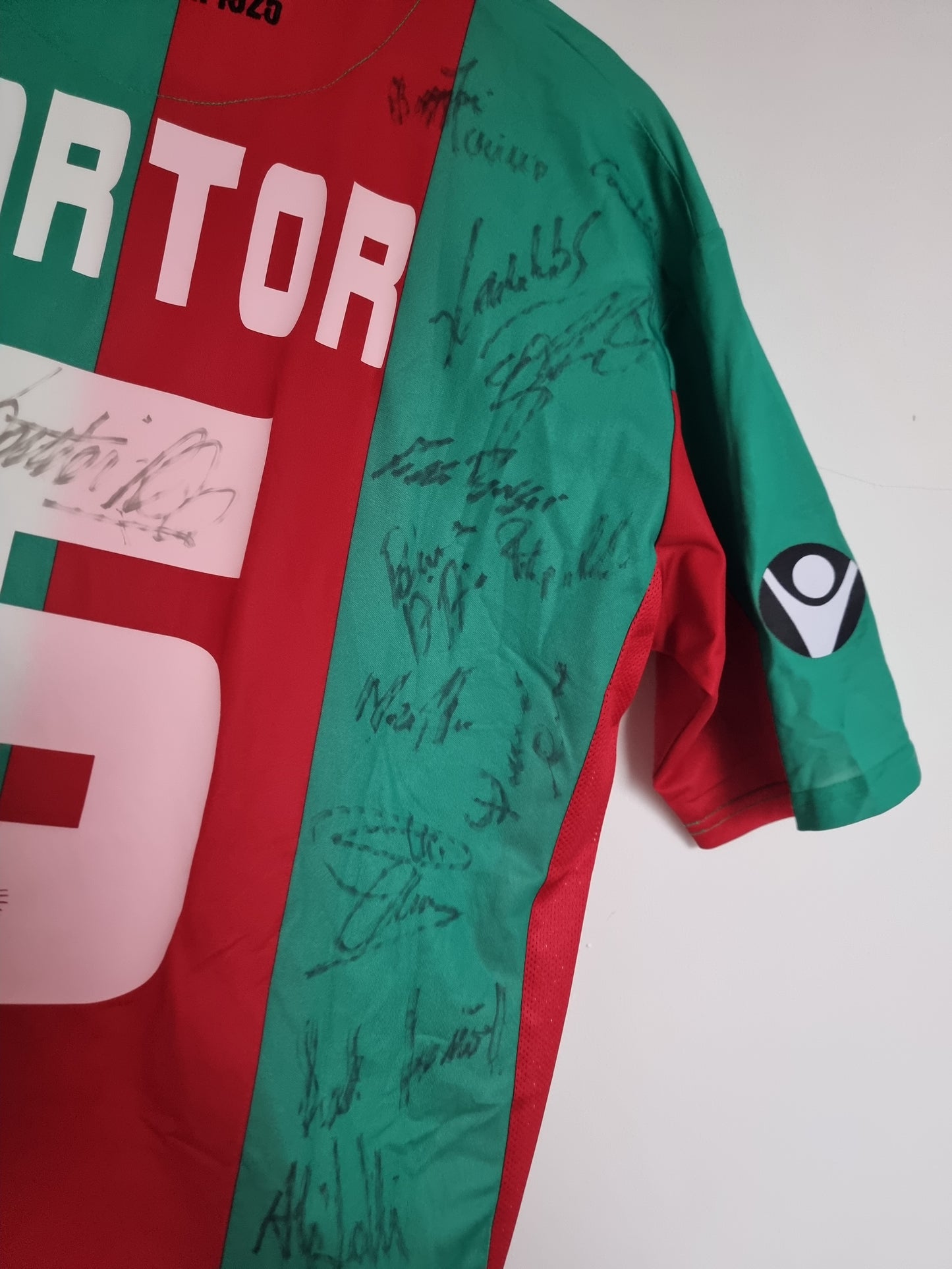 Macron Ternana 08/09 'Sartor 5' Signed Home Shirt XL