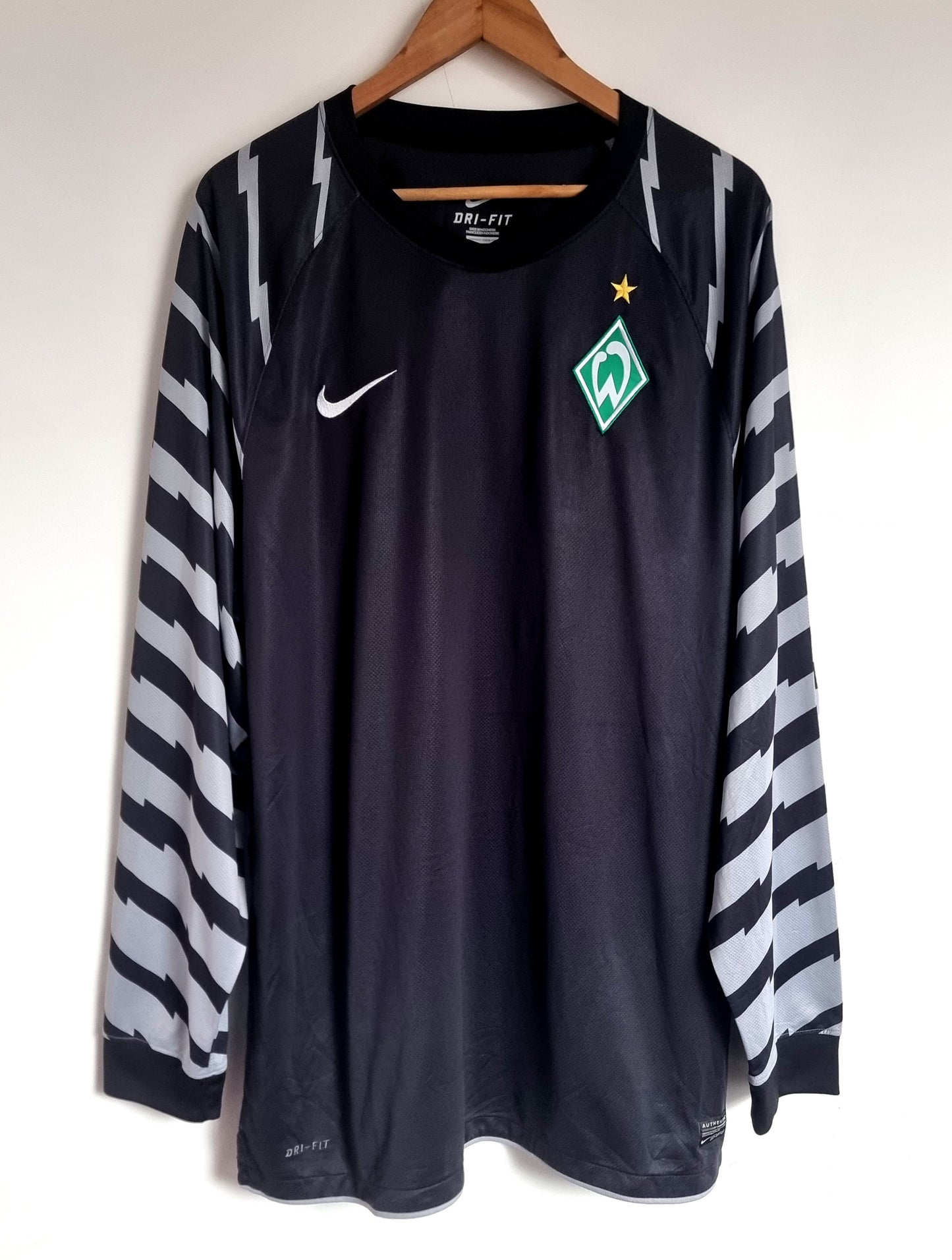 Nike Werder Bremen 10/11 Long Sleeve Player Spec Goalkeeper Shirt XXL