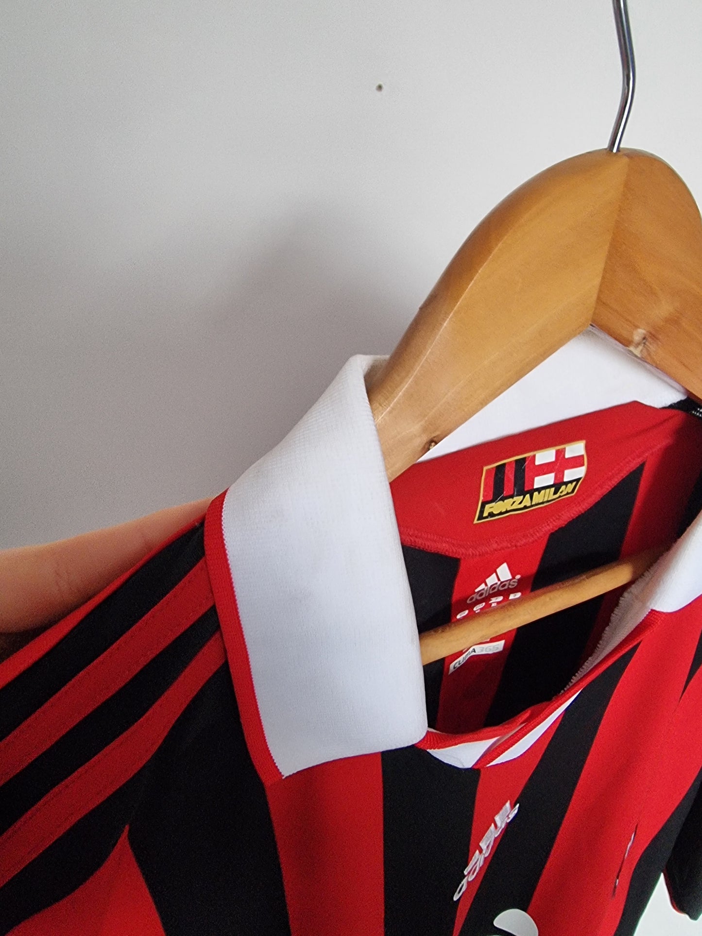 Adidas AC Milan 09/10 'Borriello 22' Signed Home Shirt XL