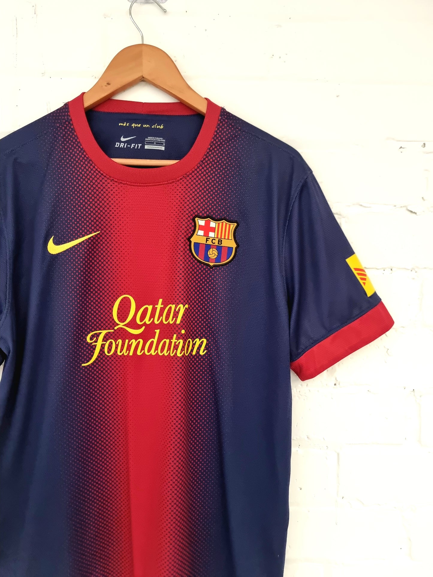 Nike Barcelona 12/13 Home Shirt Large