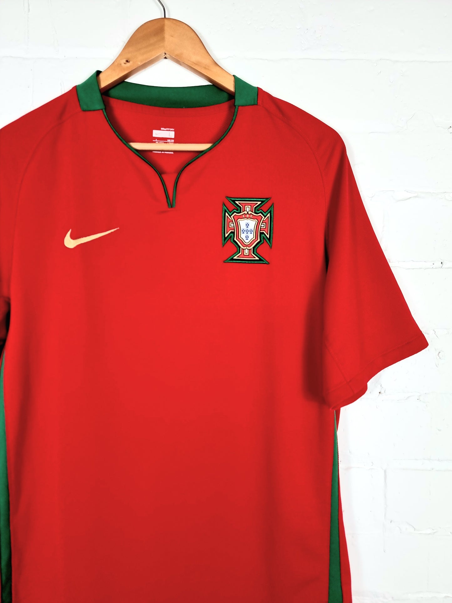 Nike Portugal 08/10 Home Shirt Large