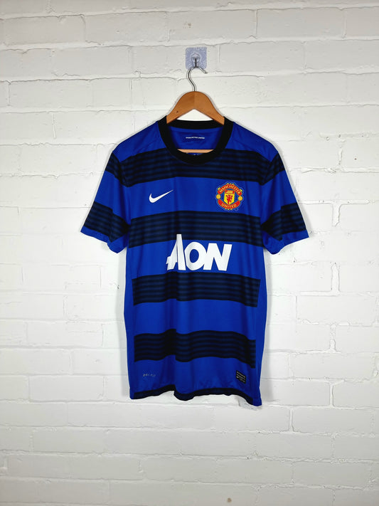 Nike Manchester United 11/13 Away Shirt Large