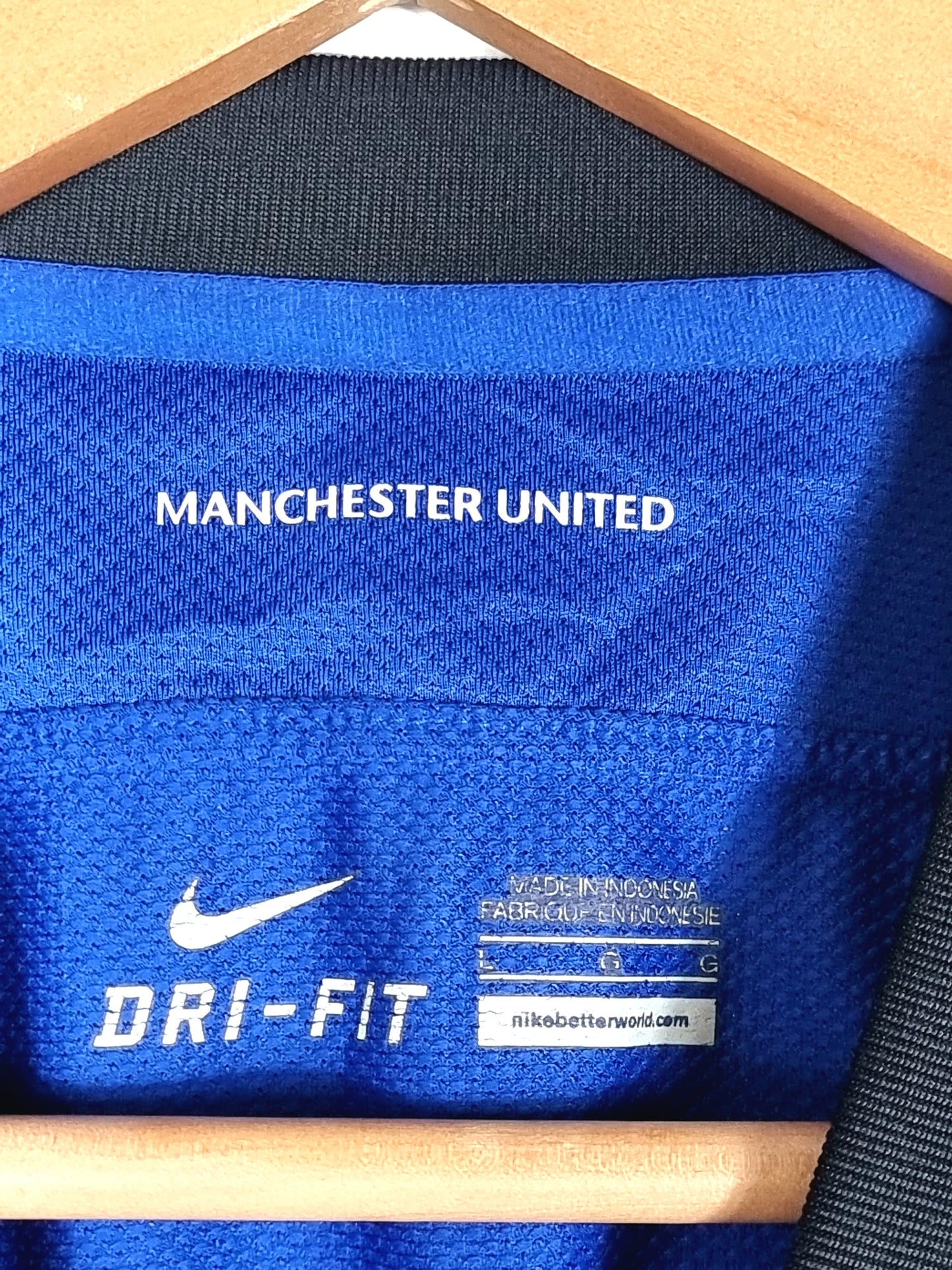 Nike Manchester United 11/13 Away Shirt Large