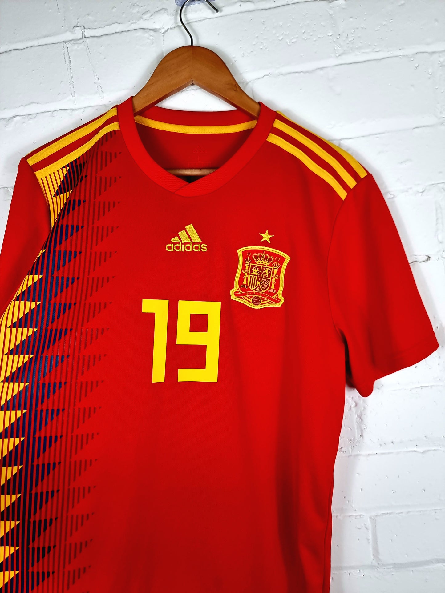 Adidas Spain 18/19 'Diego Costa 19' Home Shirt Large