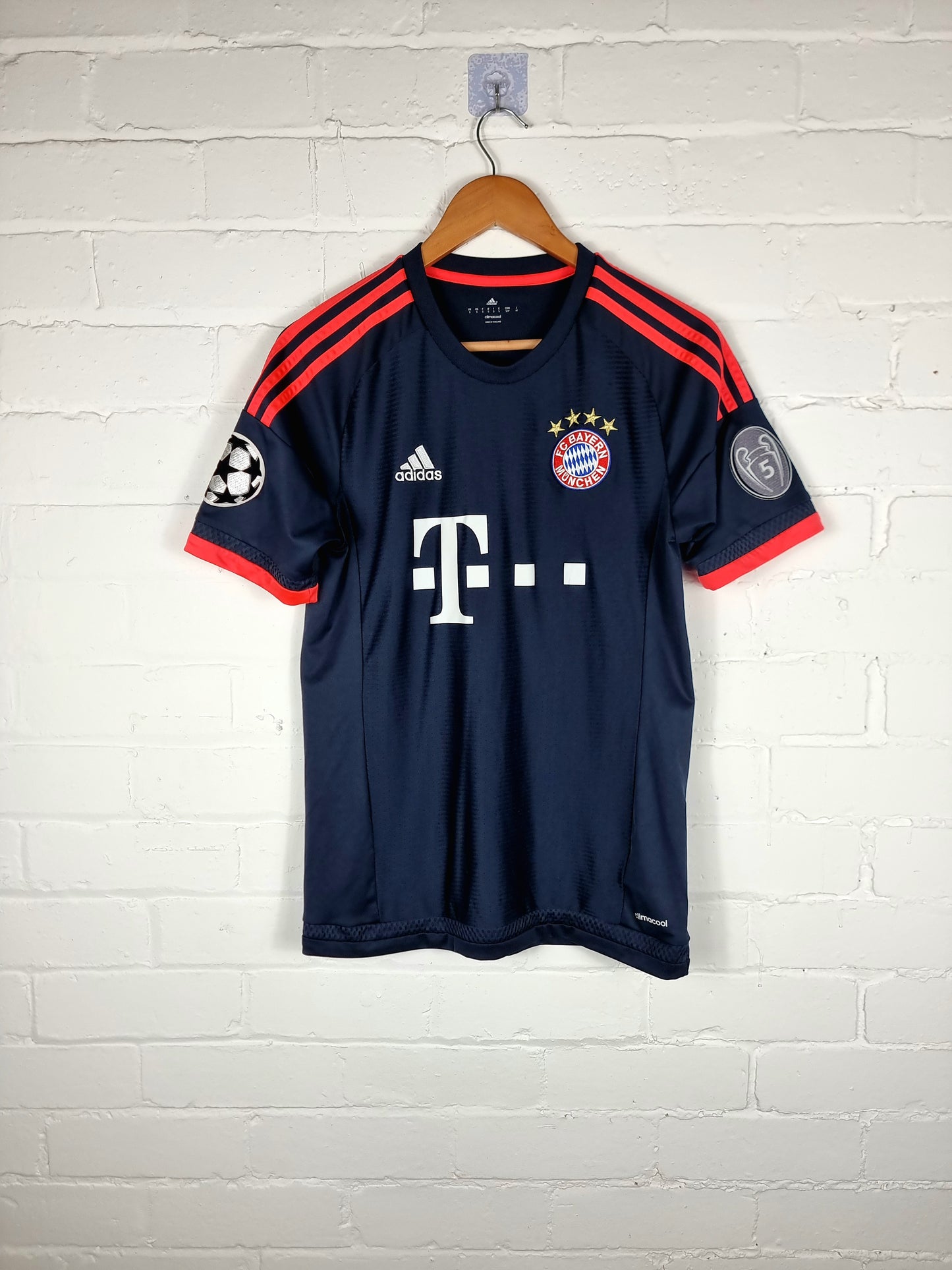 Adidas Bayern Munich 15/16 'Lewandowski 9' Third Shirt Small