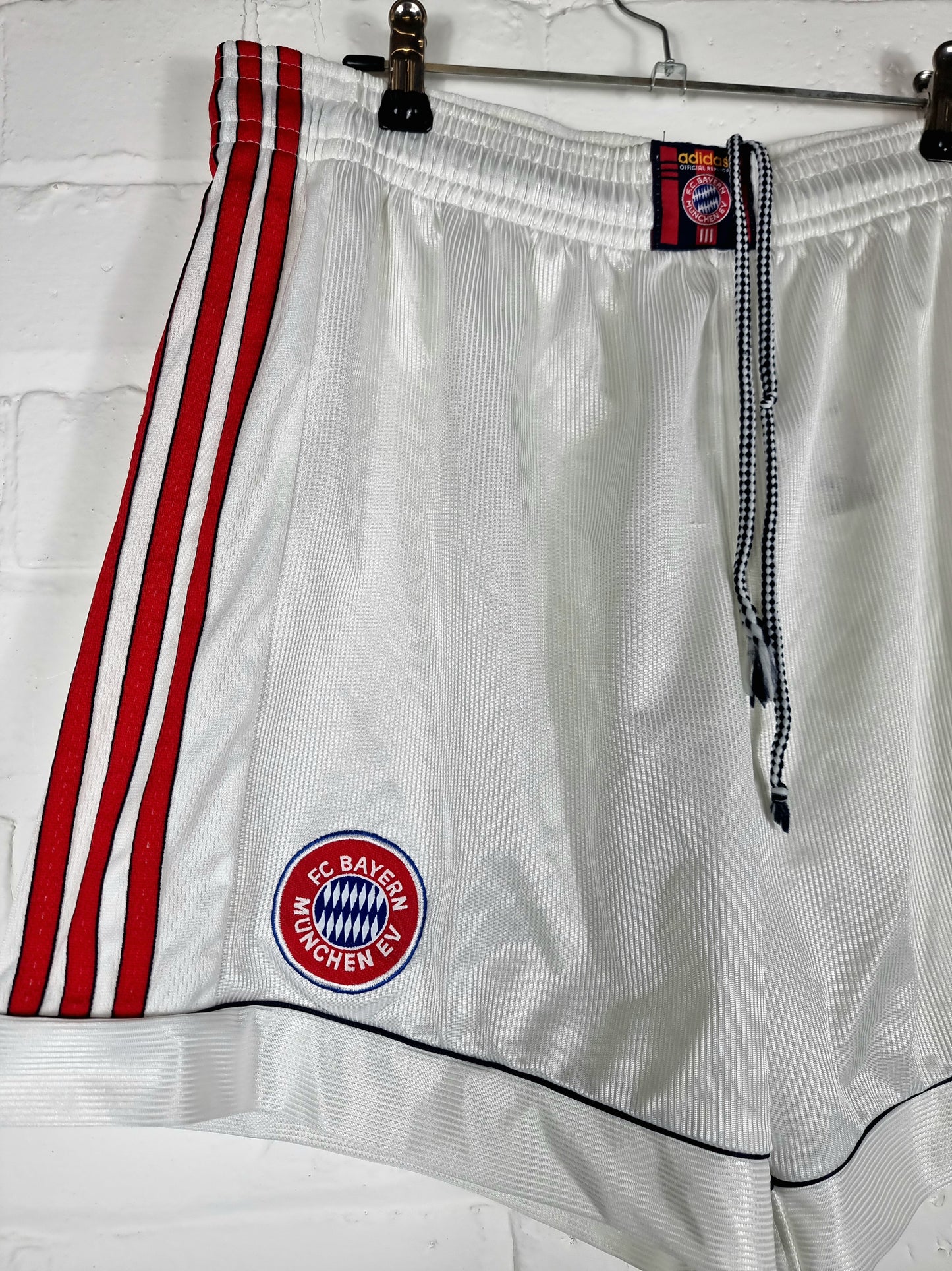 Adidas Bayern Munich 98/00 Away Shorts XL