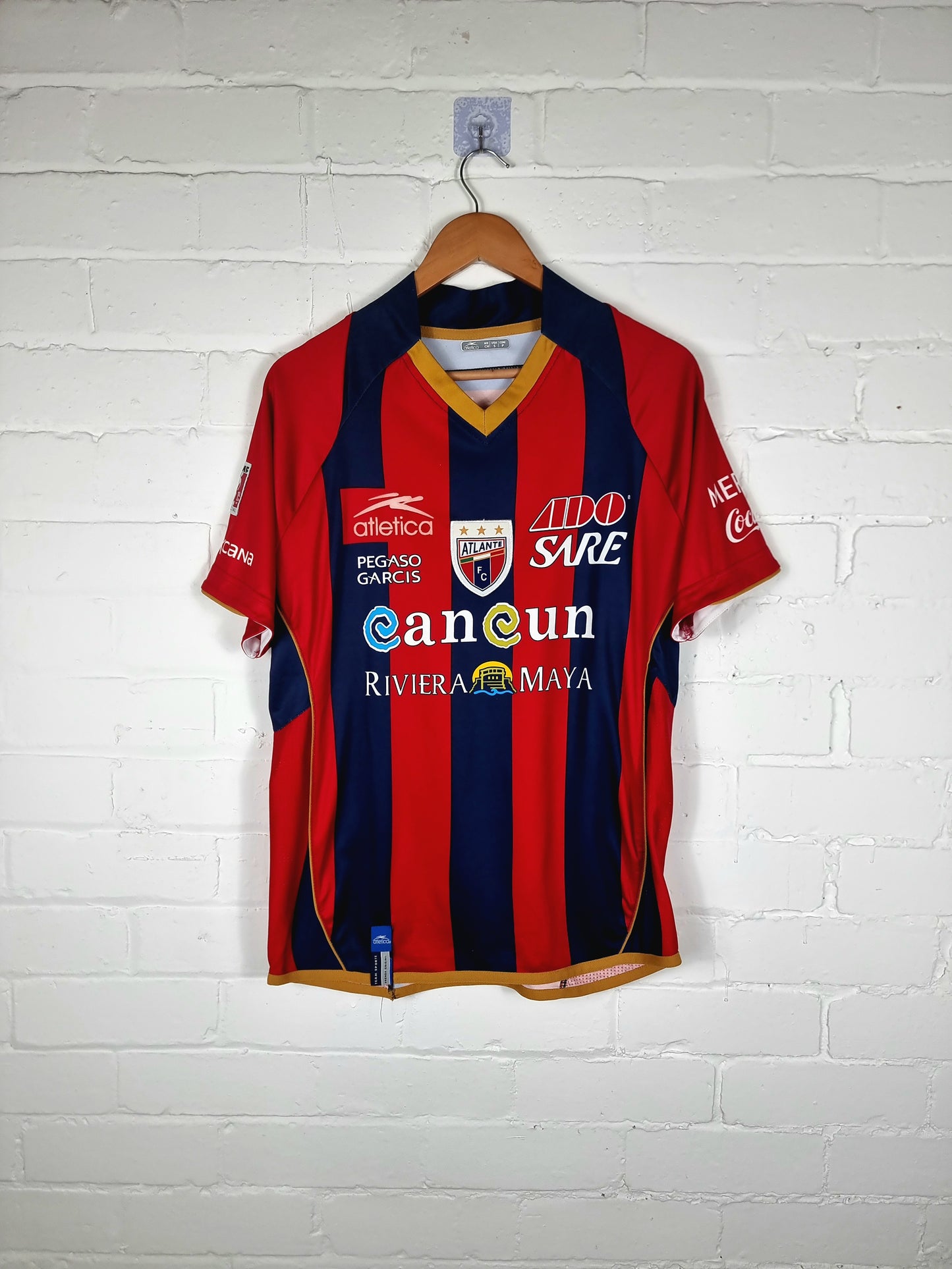 Atletica Atlante 09/10 Home Shirt Small