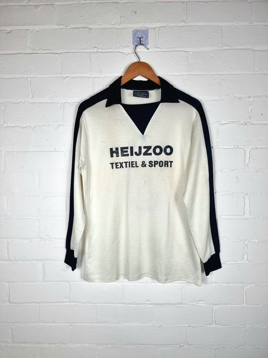 Avento 70s Dutch Amatuer Long Sleeve Football Shirt Large