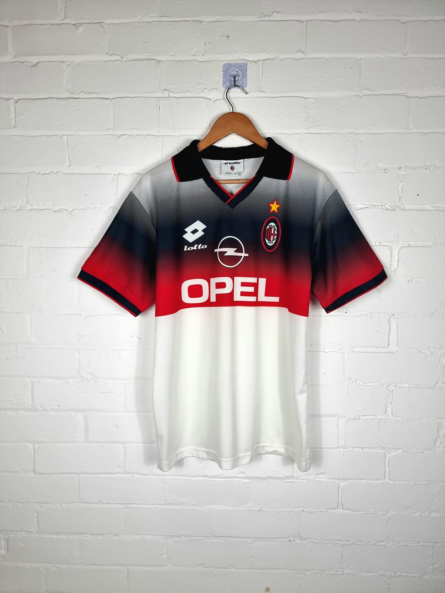 Lotto AC Milan 95/96 Training Shirt Large