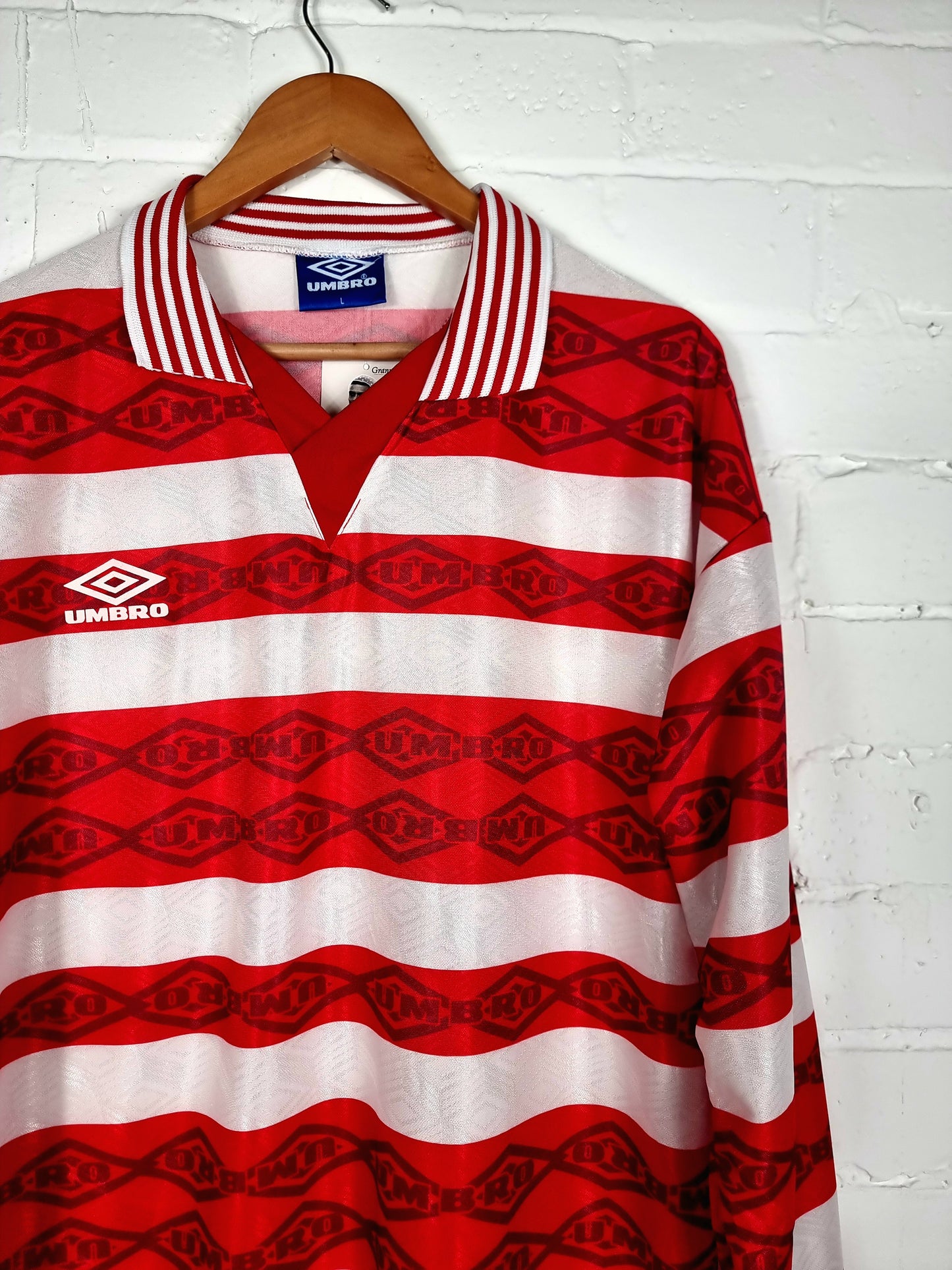 Umbro Vintage 90s Long Sleeve Template Shirt Large