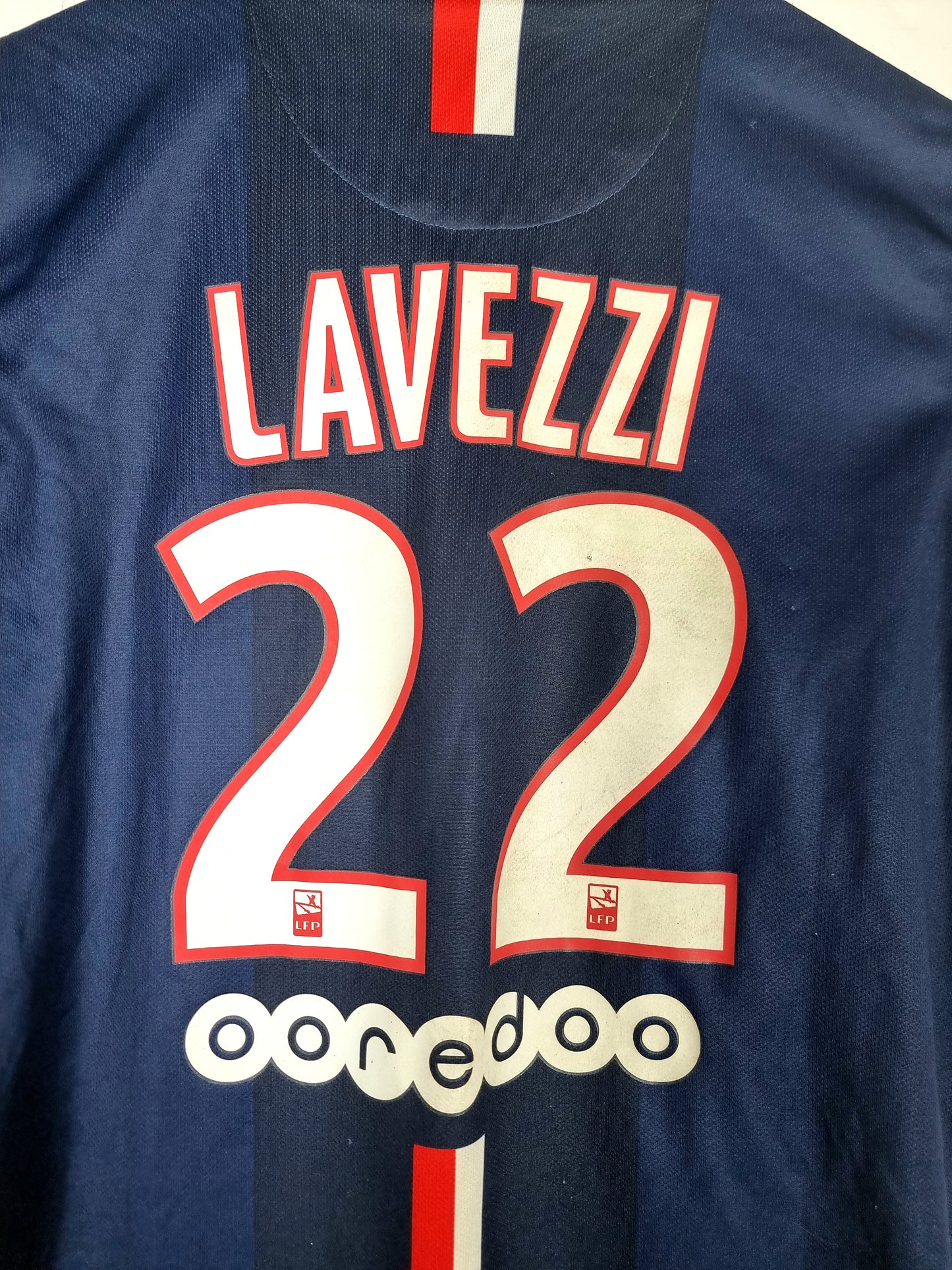 Nike PSG 14/15 'Lavezzi 22' Home Shirt Large Boys