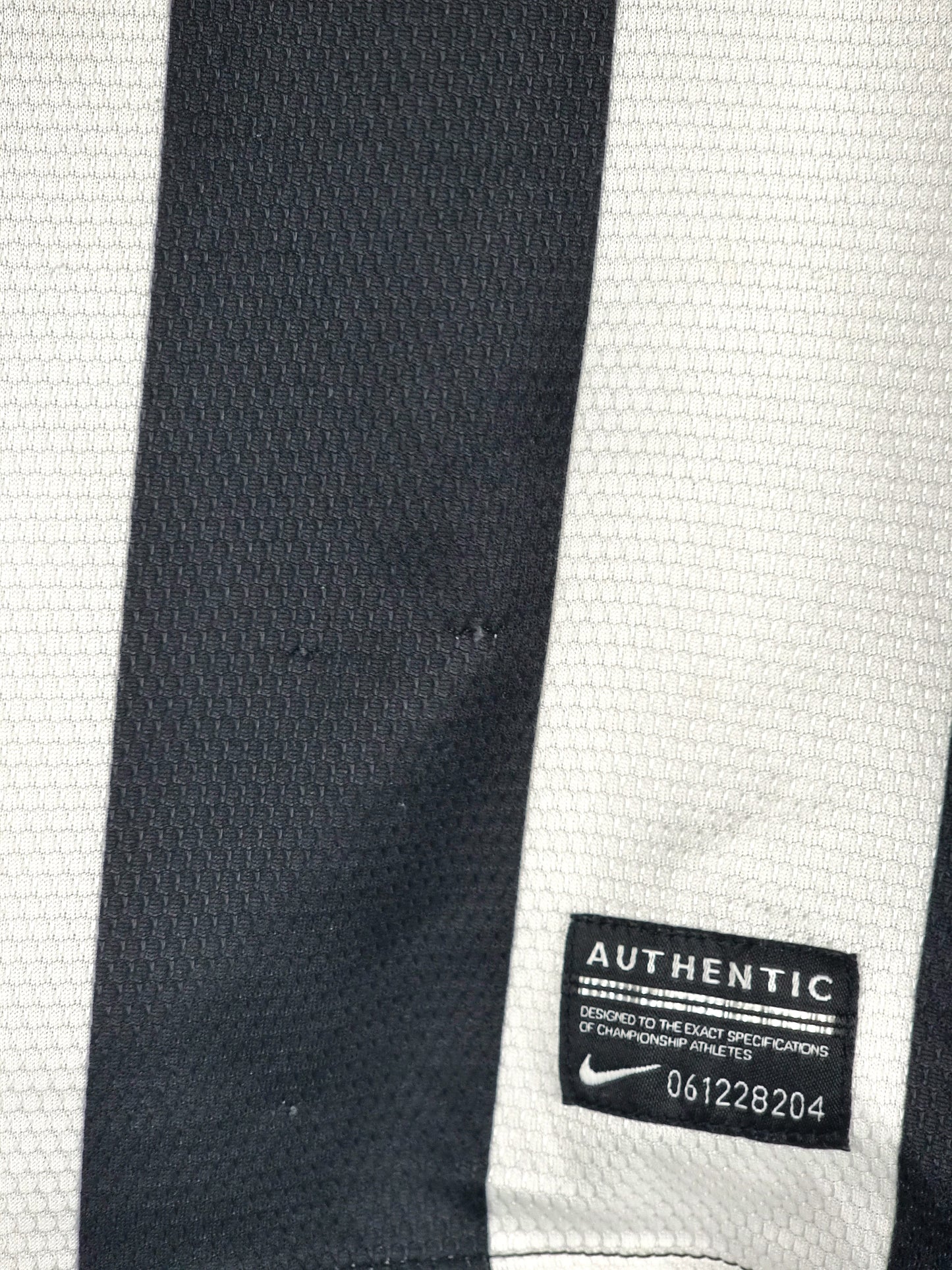 Nike Juventus 13/14 Home Shirt Small Boys