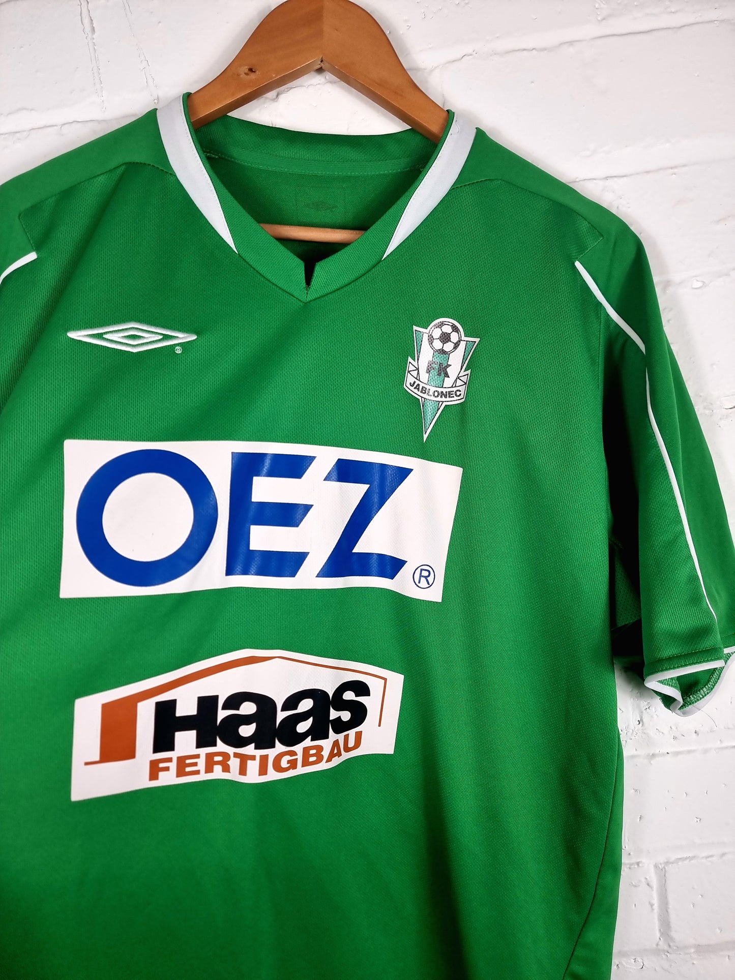 Umbro FK Jablonec 06/09? Home Shirt Large