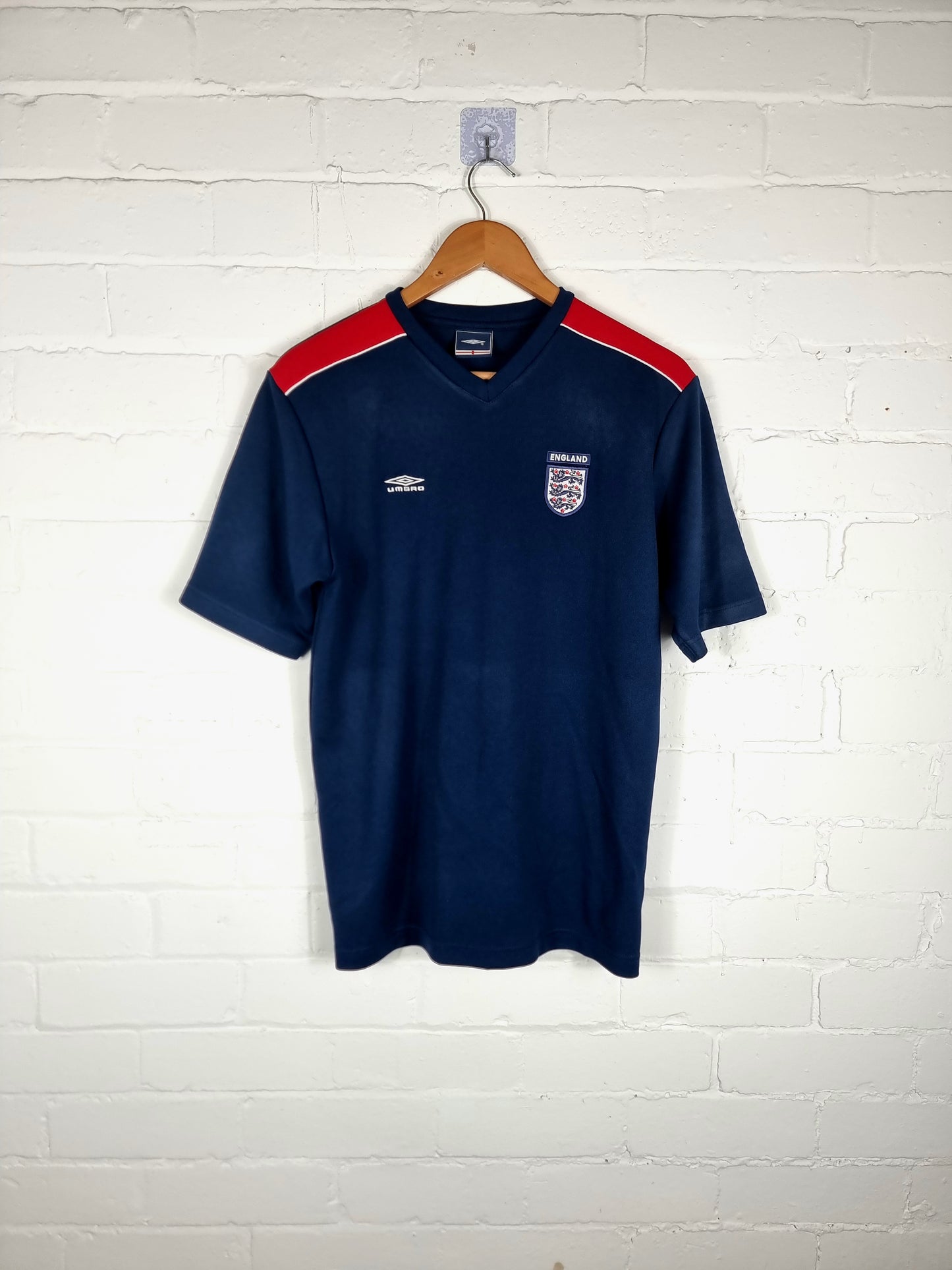 Umbro England 00/01 Training Shirt Large