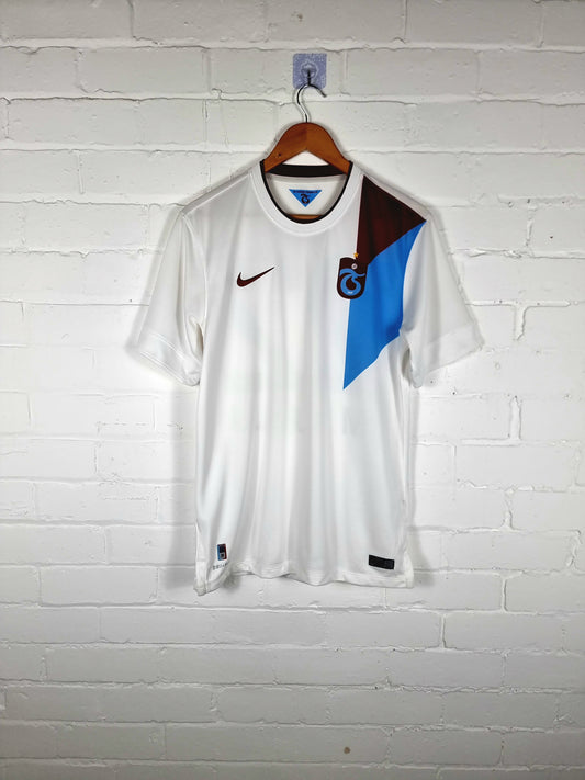 Nike Trabzonspor 14/15 'M.Yumlu 22' Away Shirt Medium