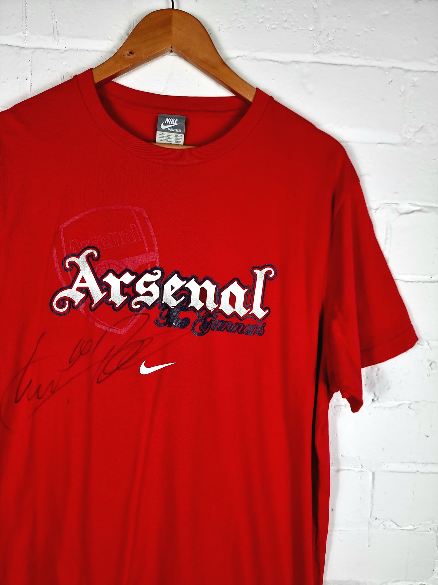 Nike Arsenal 09/10 Signed T-Shirt XL