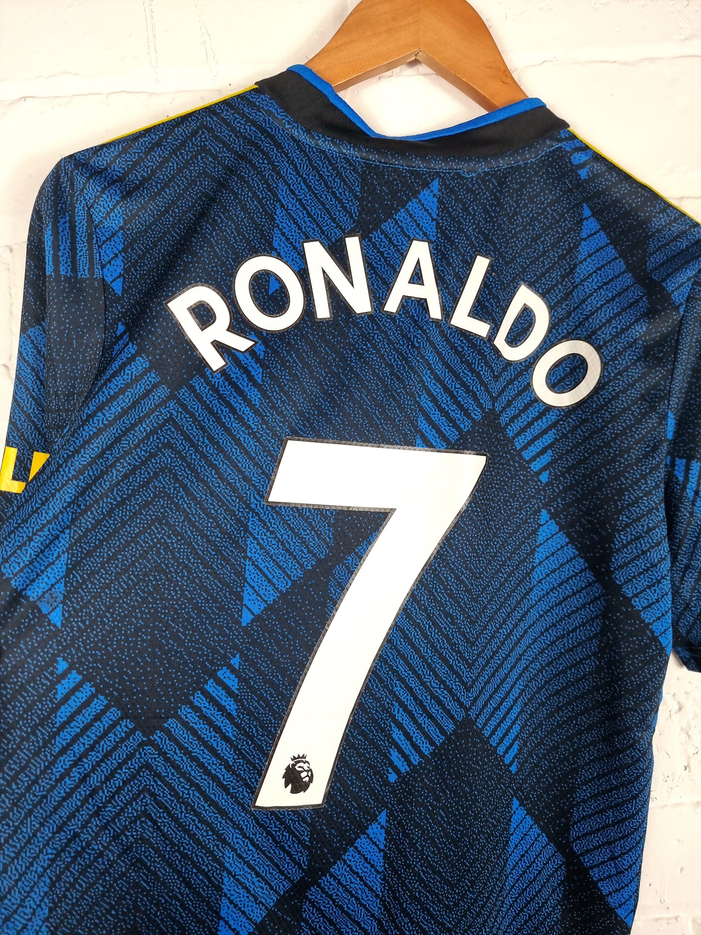 Adidas Manchester United 21/22 'Ronaldo 7' Third Shirt Youth XL