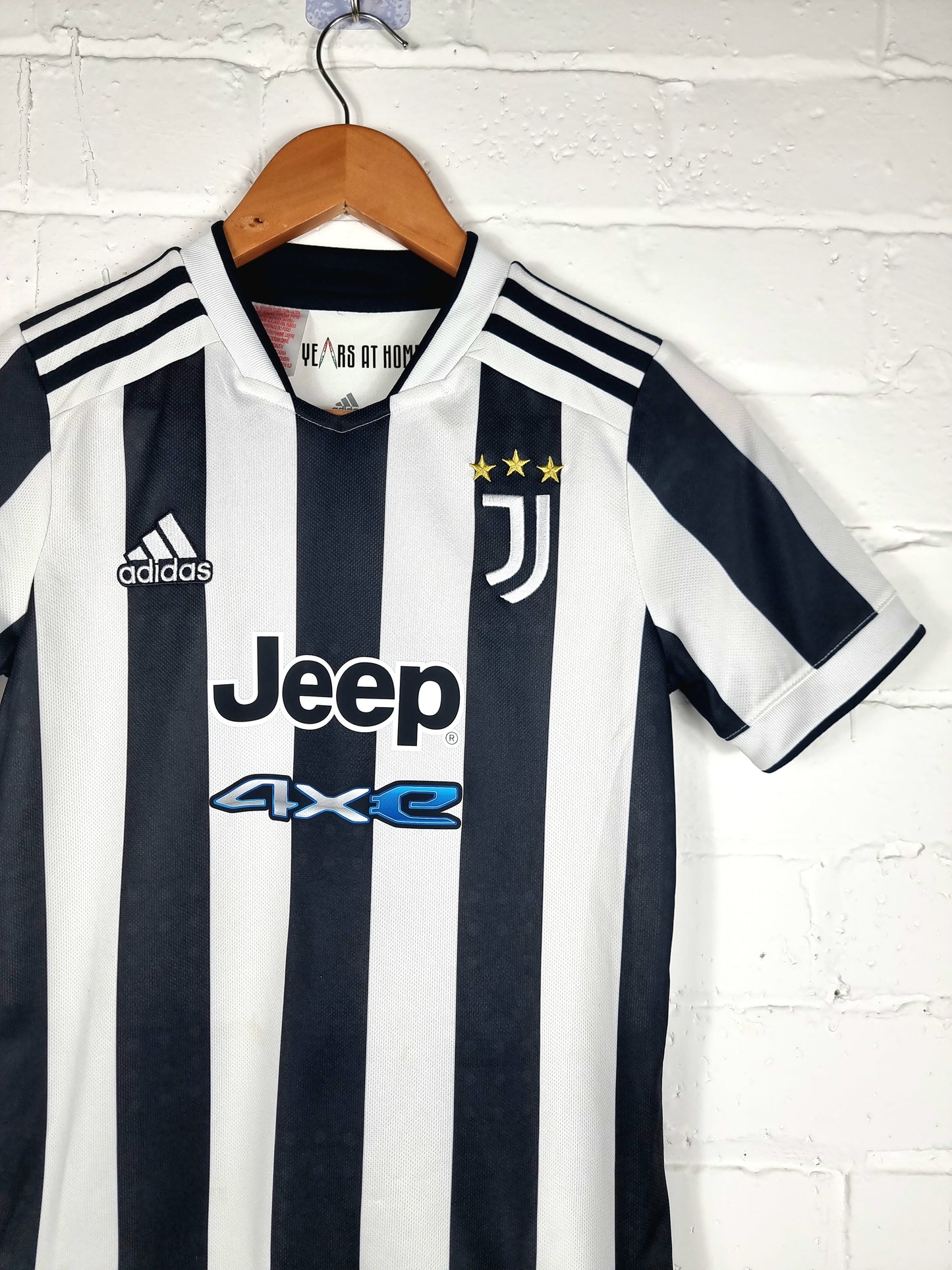 Adidas Juventus 21/22 'Vlahovic 7' Home Shirt Youth Medium