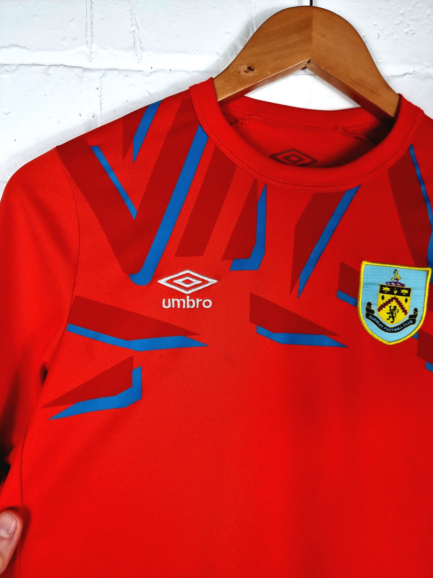 Umbro Burnley 19/20 Long Sleeve Goalkeeper Shirt Youth Large