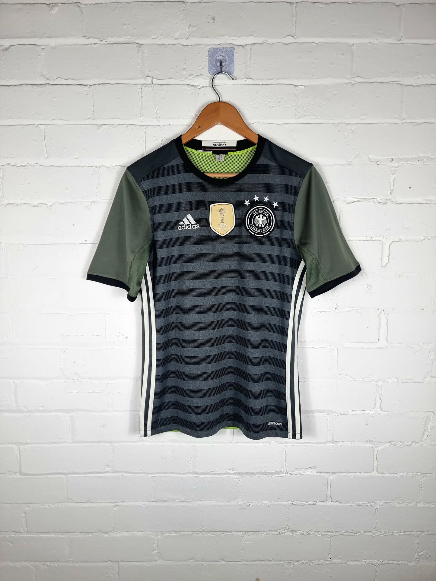 Adidas Germany 15/16 Away Shirt Youth XL