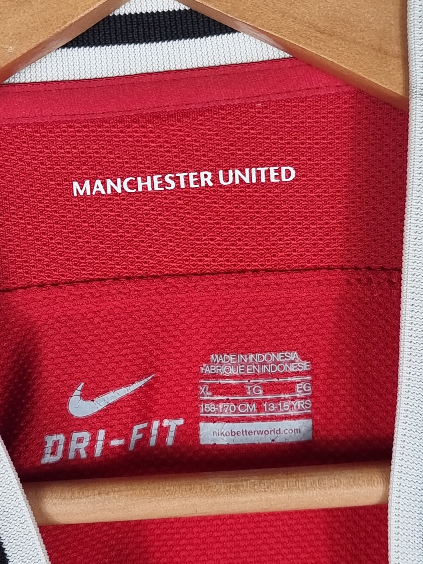 Nike Manchester United 11/12 Home Shirt Youth XL