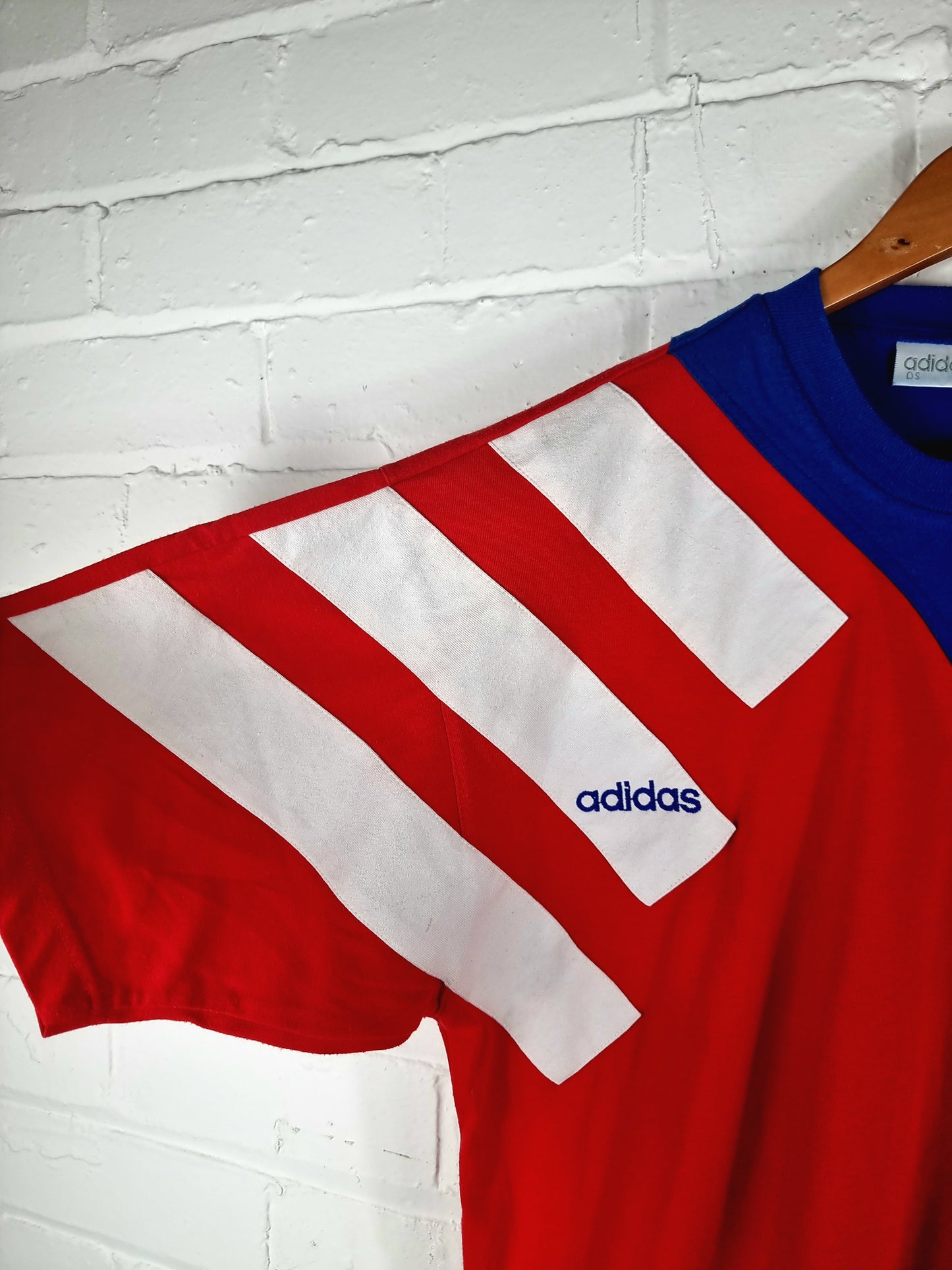 Adidas Bayern Munich 1993/95 Leisure T-Shirt Small