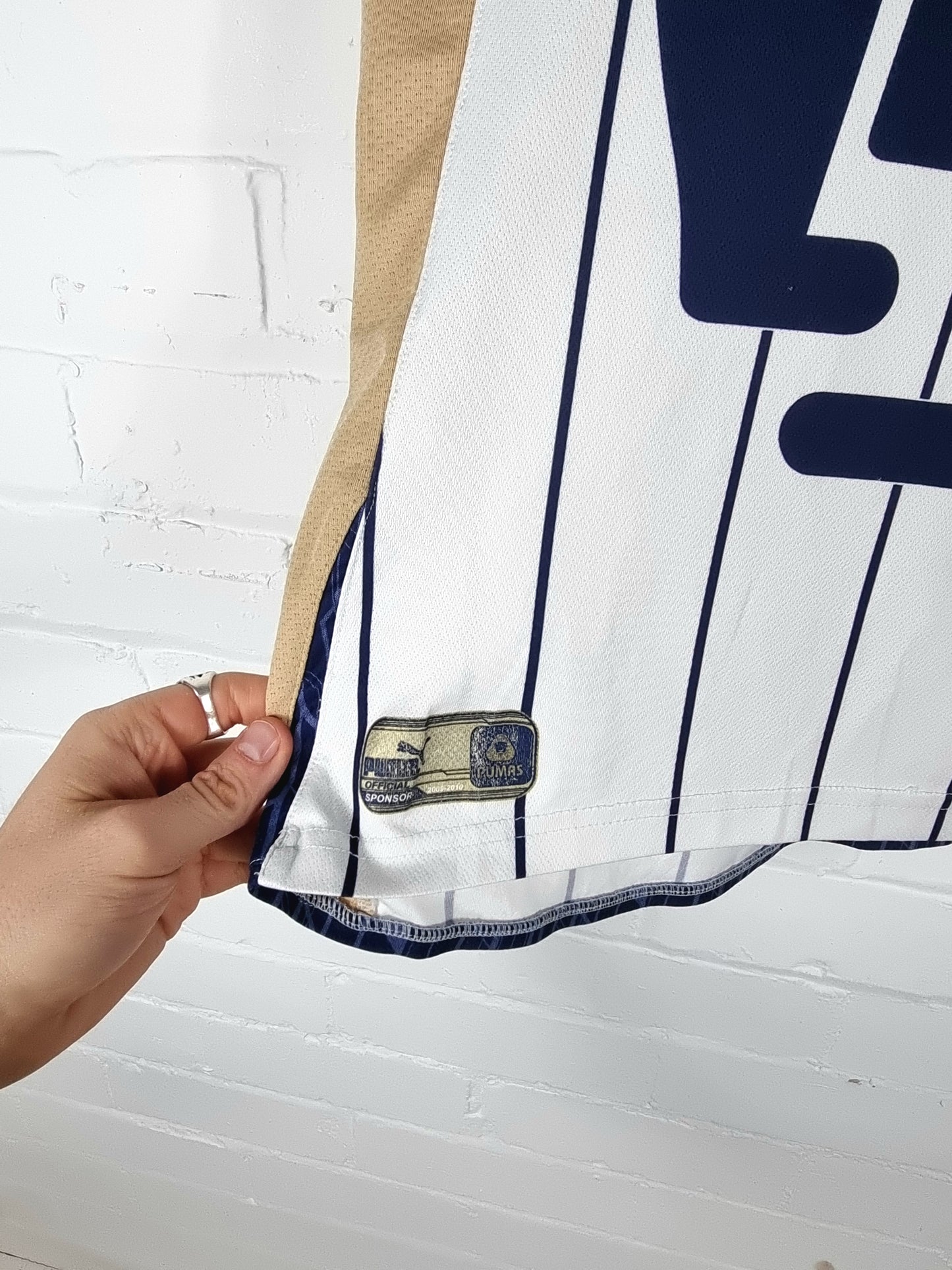 Puma UNAM Pumas 2009/10 Home Shirt Small