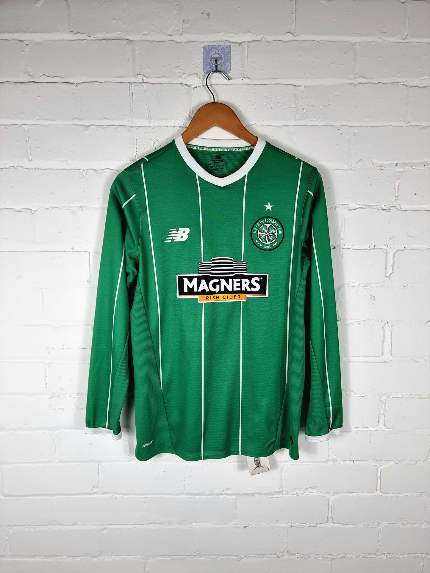 New Balance Celtic 2015/16 Long Sleeve Away Shirt Small
