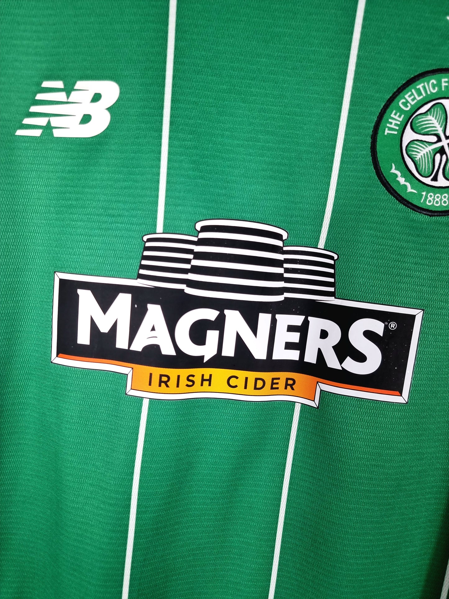 New Balance Celtic 2015/16 Long Sleeve Away Shirt Small