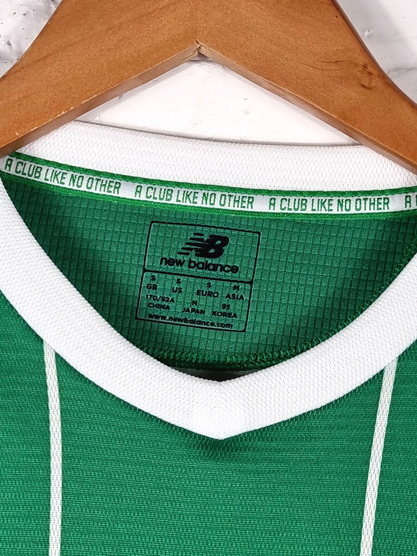 New Balance Celtic 2015/16 Long Sleeve Away Shirt Small