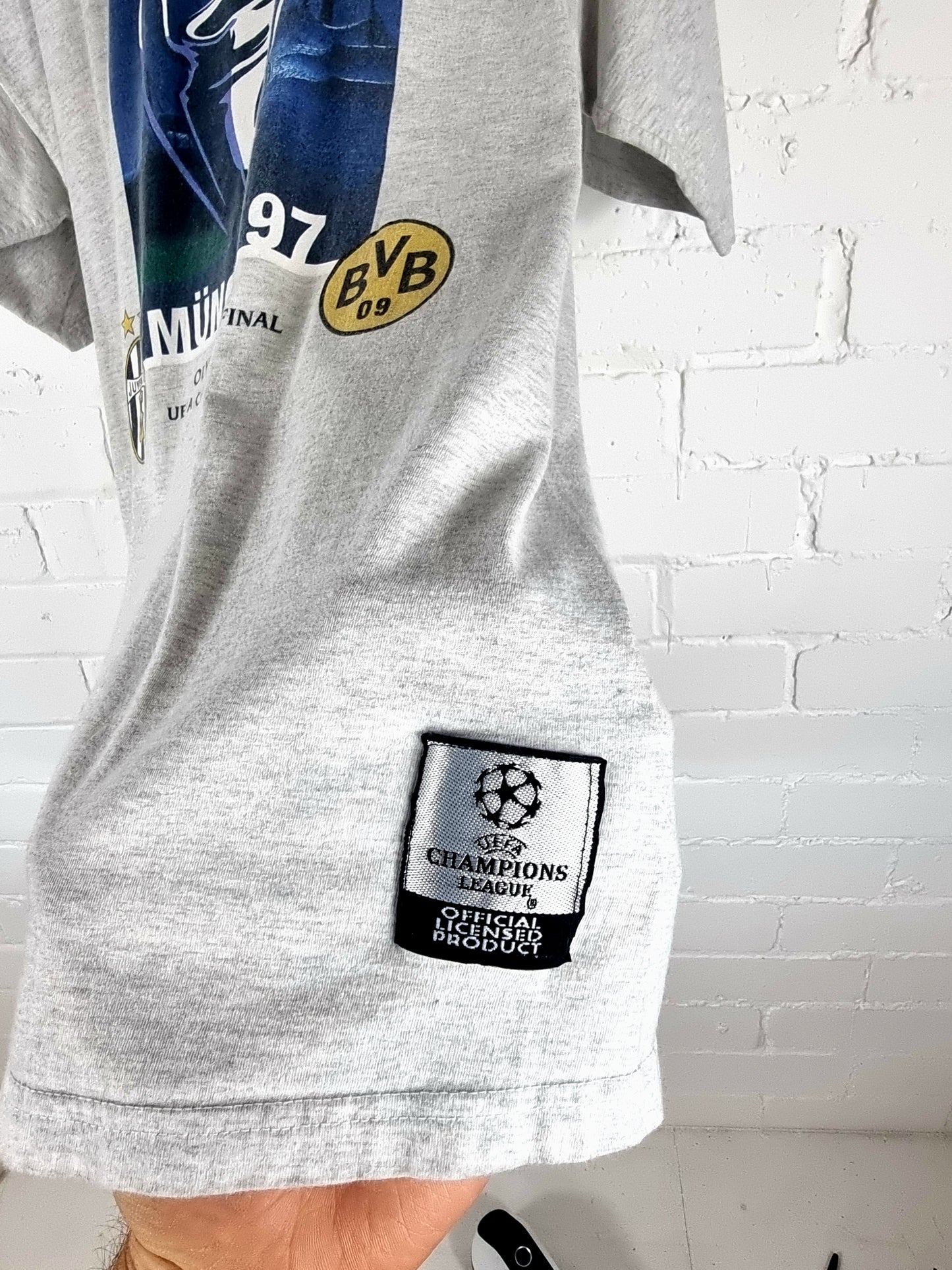 Nutmeg 1997 Champions League Final Cotton T-Shirt Large