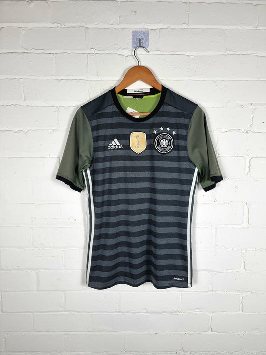 Adidas Germany 2015/16 Away Shirt Small