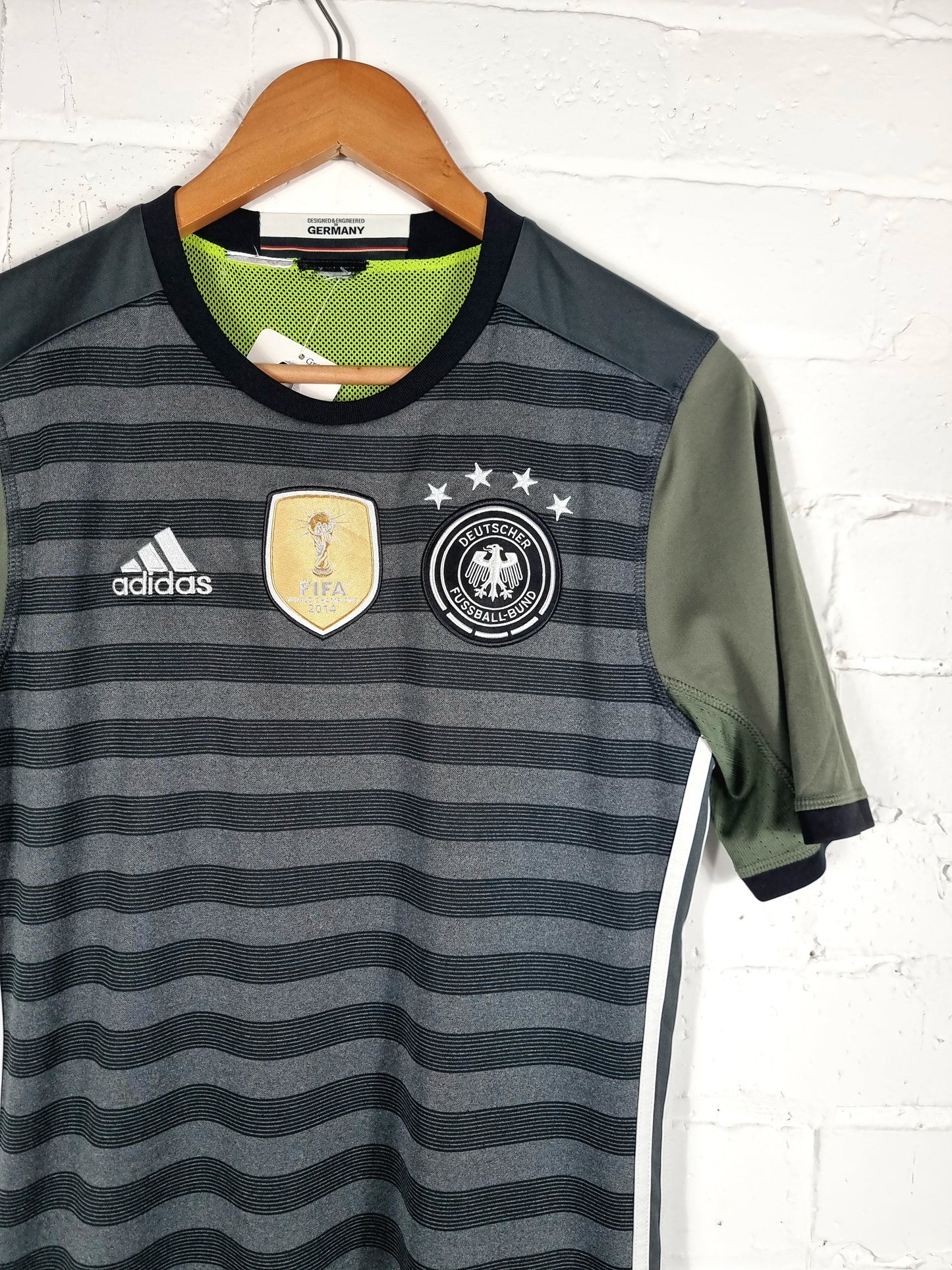 Adidas Germany 2015/16 Away Shirt Small