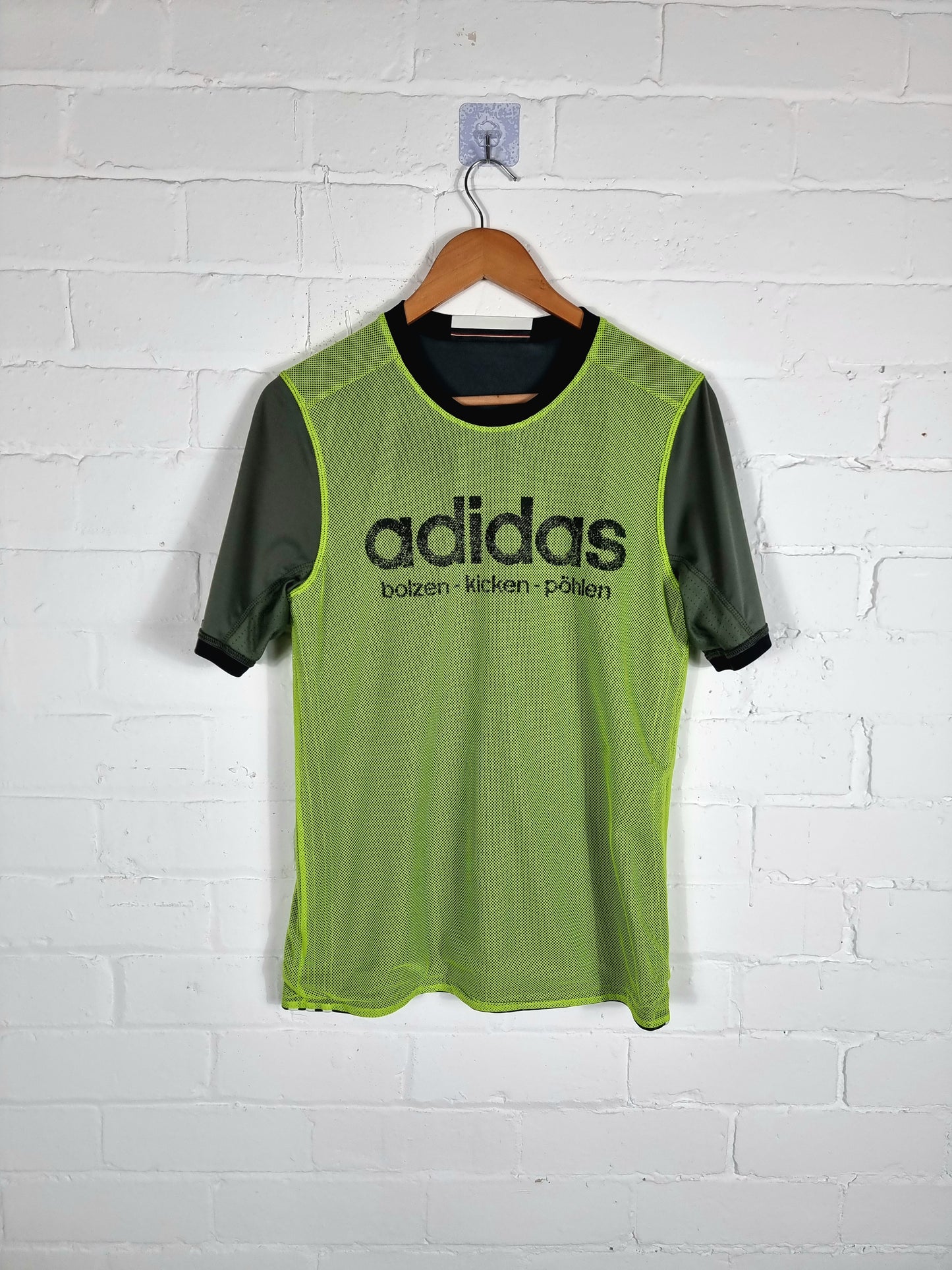 Adidas Germany 2015/16 Away Shirt Small