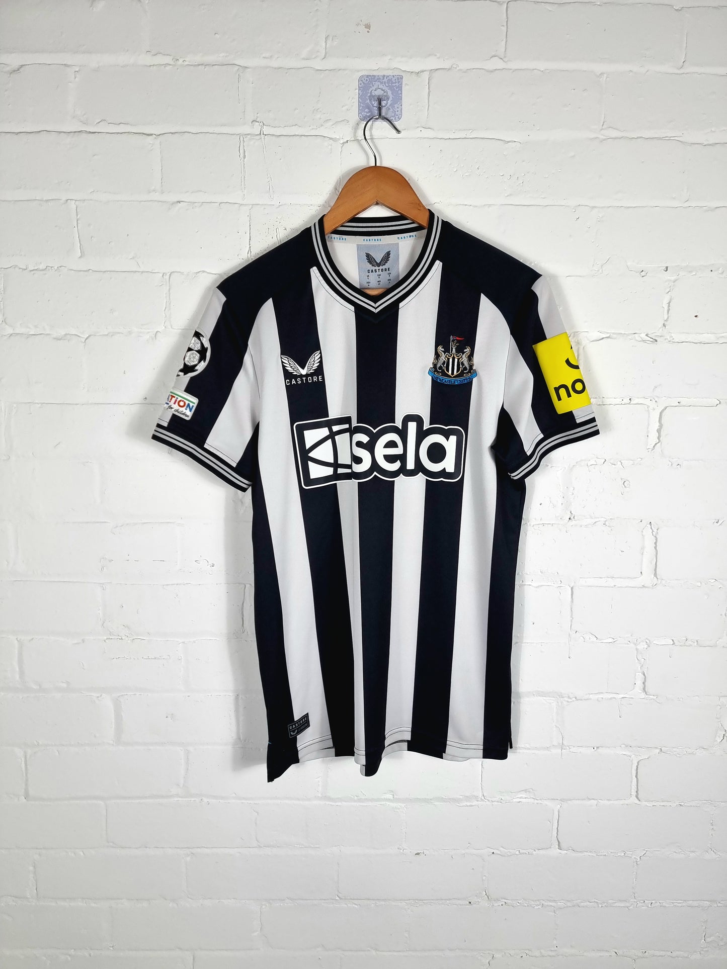 Castore Newcastle United 2023/24 Home Football Shirt Small