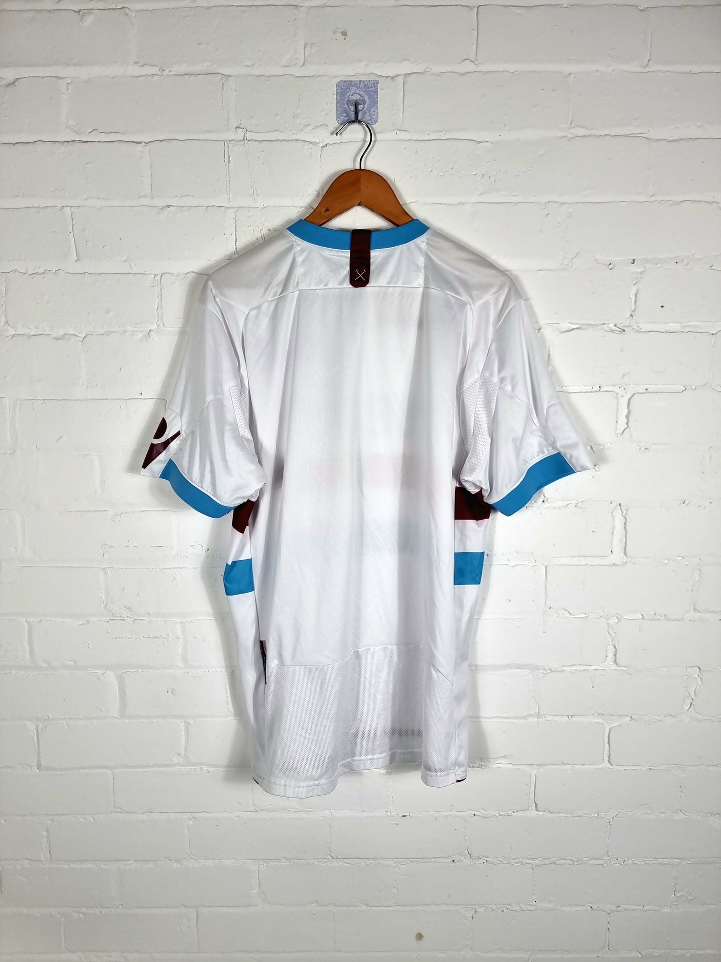 Macron West Ham United 2010/12 Away Shirt Large