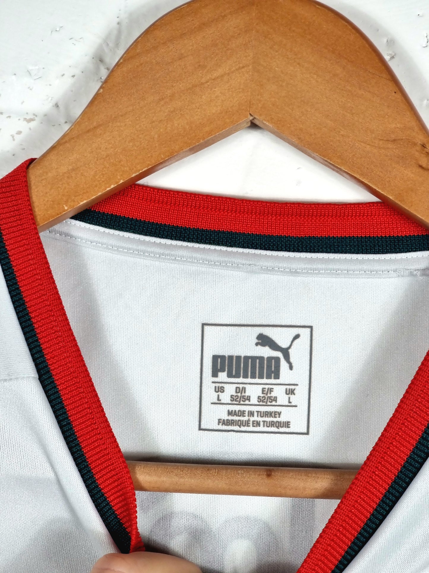 Puma Barnsley 2017/18 Away Shirt Large