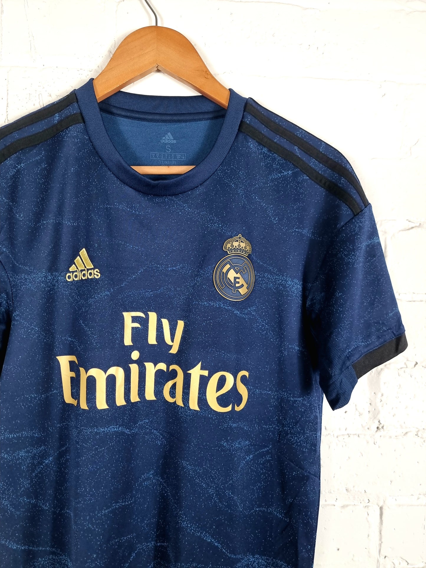 Adidas Real Madrid 2019/20 Away Shirt Small